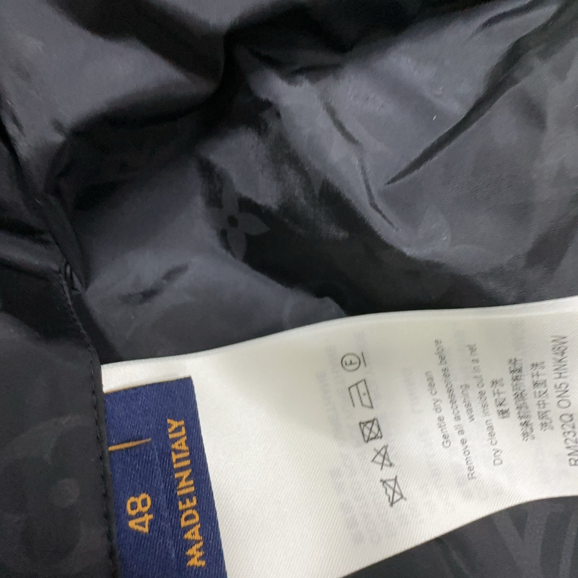 Louis Vuitton Louis Vuitton Monogram Hooded Jacket 48 Size US M / EU 48-50 / 2 - 3 Thumbnail