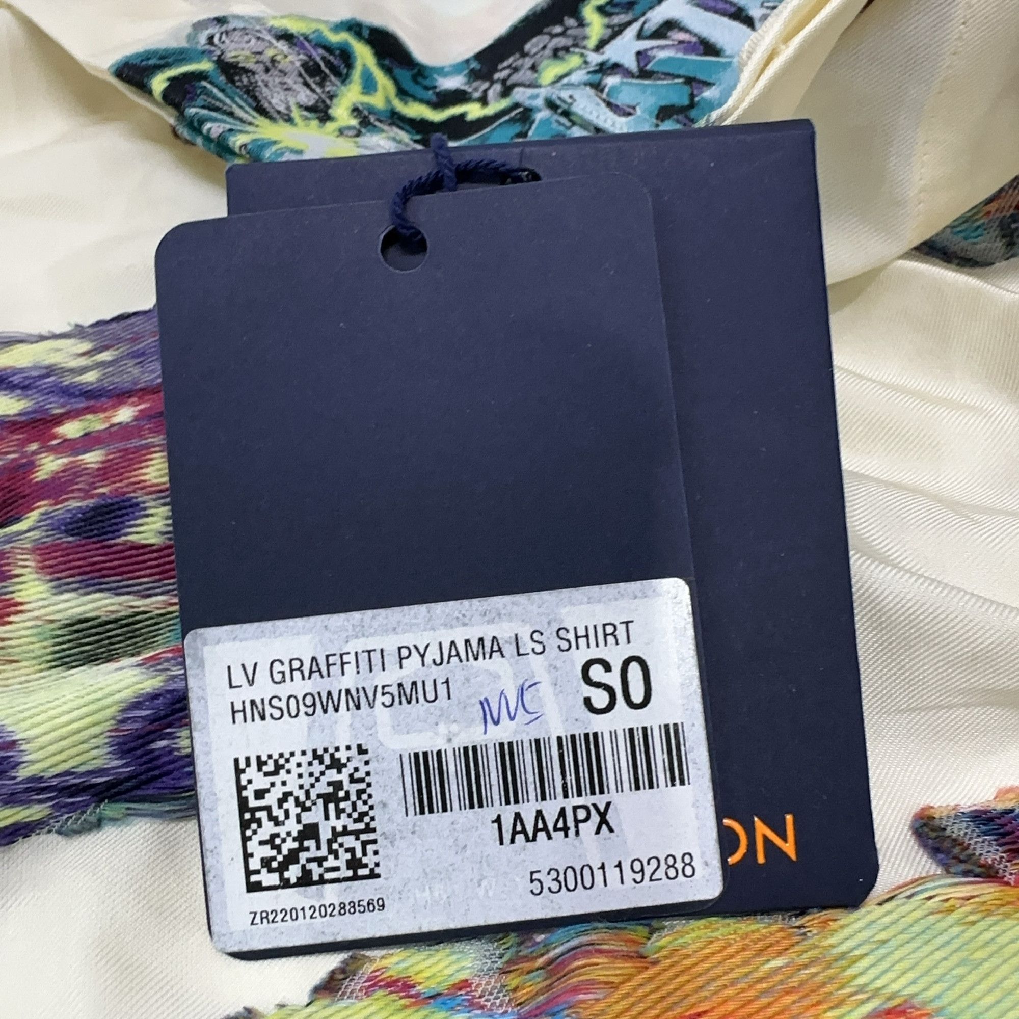 Louis Vuitton Louis Vuitton Graffiti Pyjama Shirt Size S Size US S / EU 44-46 / 1 - 3 Thumbnail