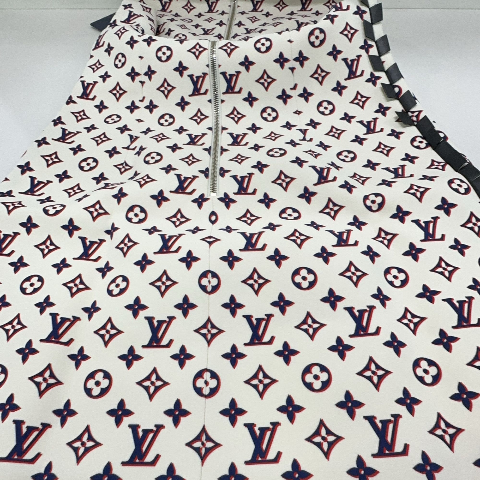 Louis Vuitton Louis Vuitton Monogram Sleeveless Mini Dress 38 Size S / US 4 / IT 40 - 9 Thumbnail