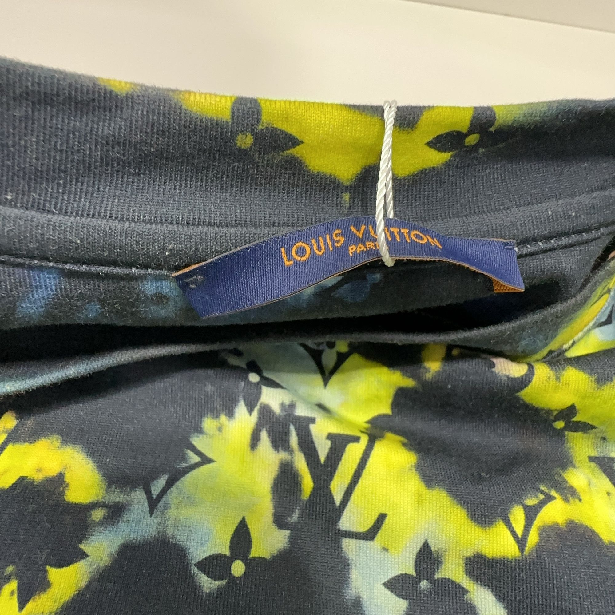 Louis Vuitton Louis Vuitton Monogram Tie-Dye T-Shirt XL Size US XL / EU 56 / 4 - 4 Thumbnail