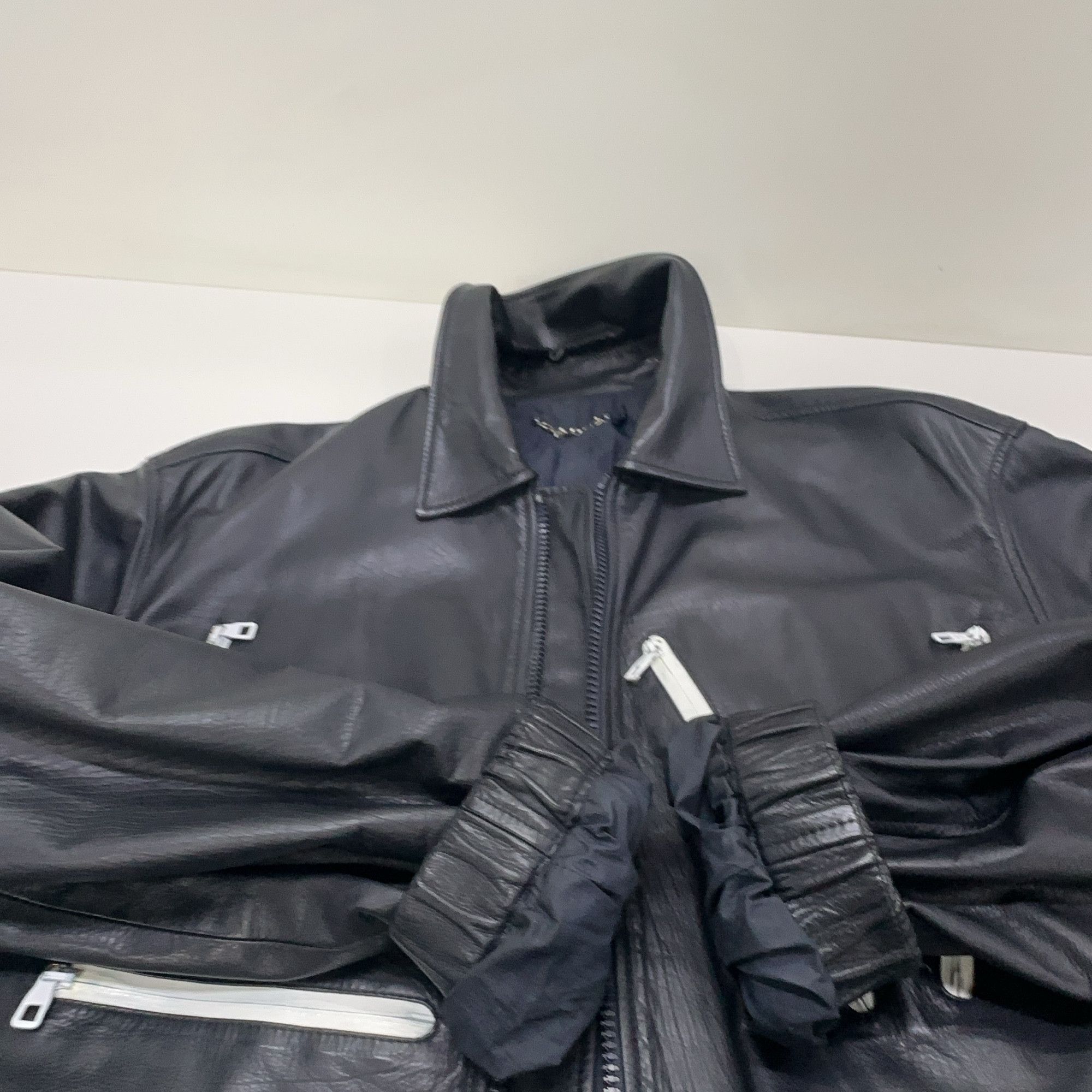 Louis Vuitton Louis Vuitton LV Zipper Leather Jacket 46 Size US S / EU 44-46 / 1 - 7 Thumbnail
