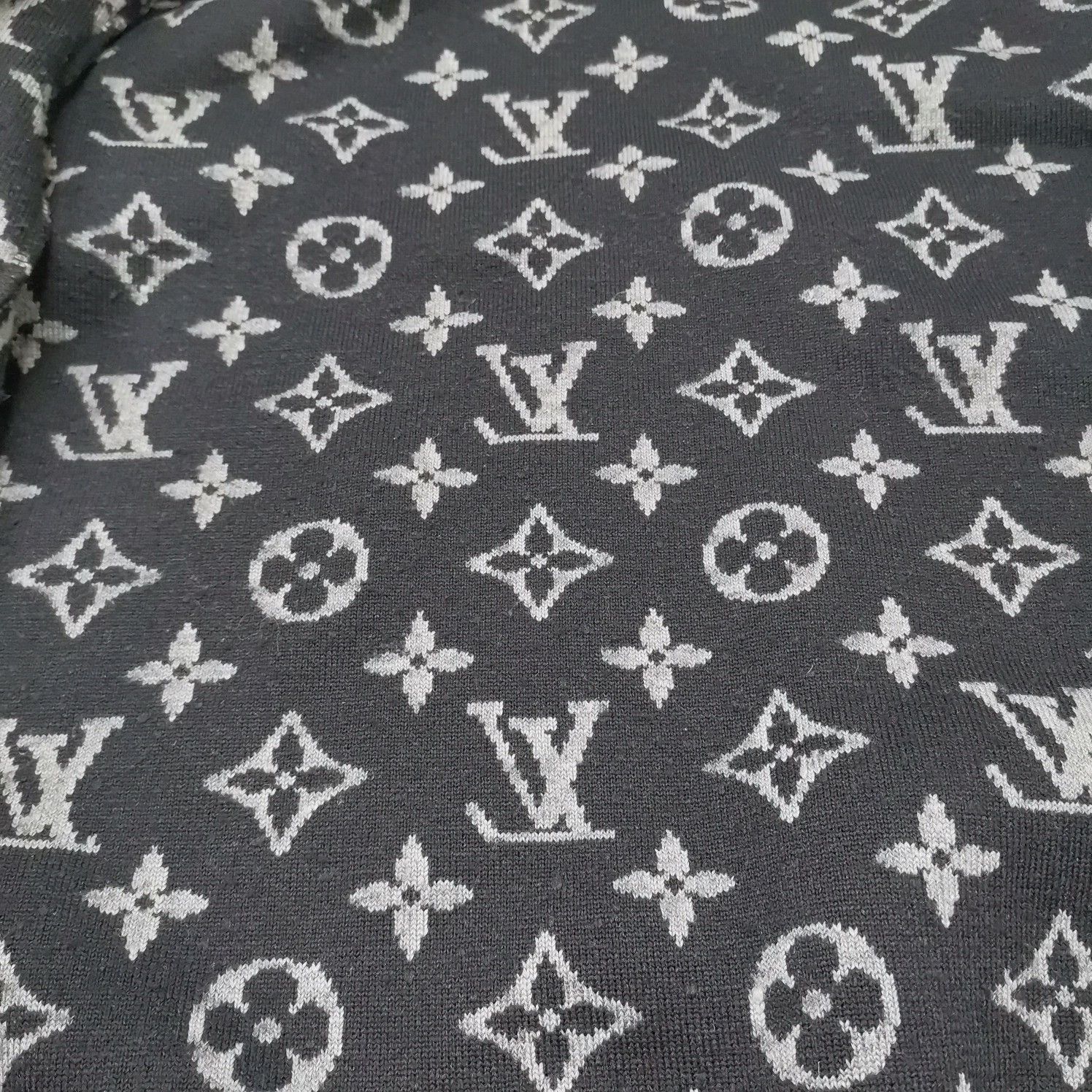 Louis Vuitton Louis Vuitton Monogram Fleece Zip Jacket S Size US S / EU 44-46 / 1 - 7 Thumbnail