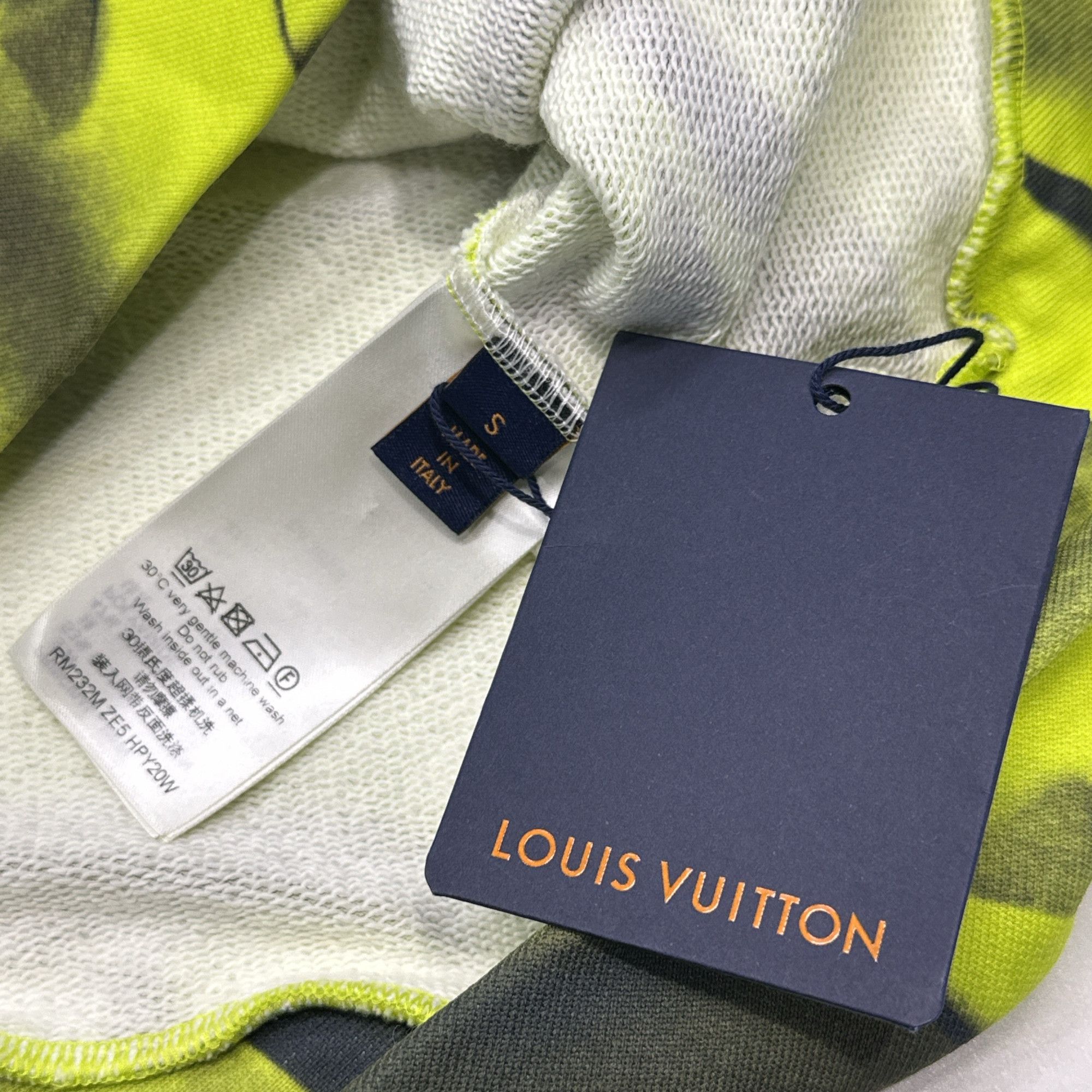 Louis Vuitton Louis Vuitton Spray Logo Print Hoodie Size S Size US S / EU 44-46 / 1 - 4 Thumbnail