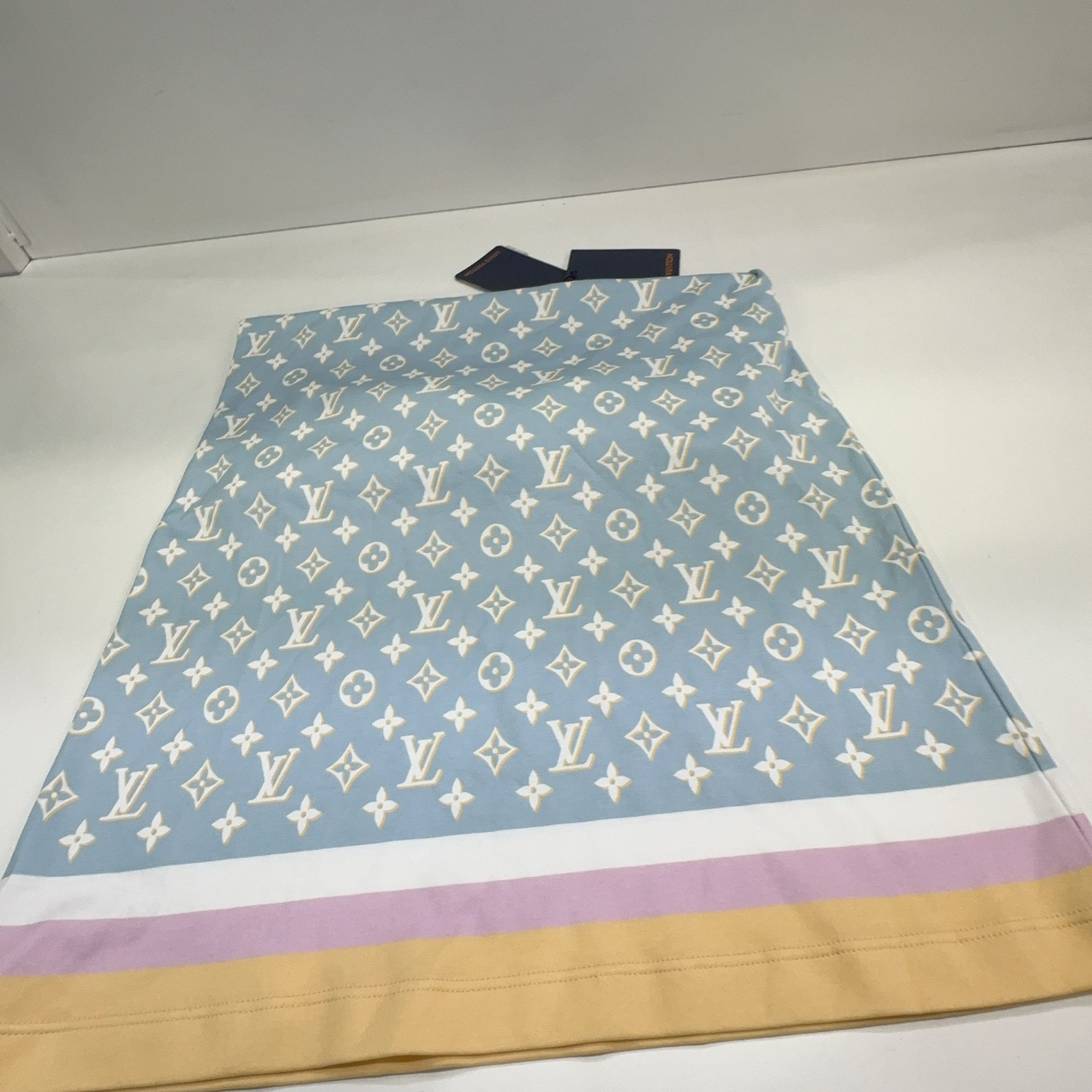 Louis Vuitton Louis Vuitton Monogram T-Shirt Dress XS Size XS / US 0-2 / IT 36-38 - 8 Thumbnail