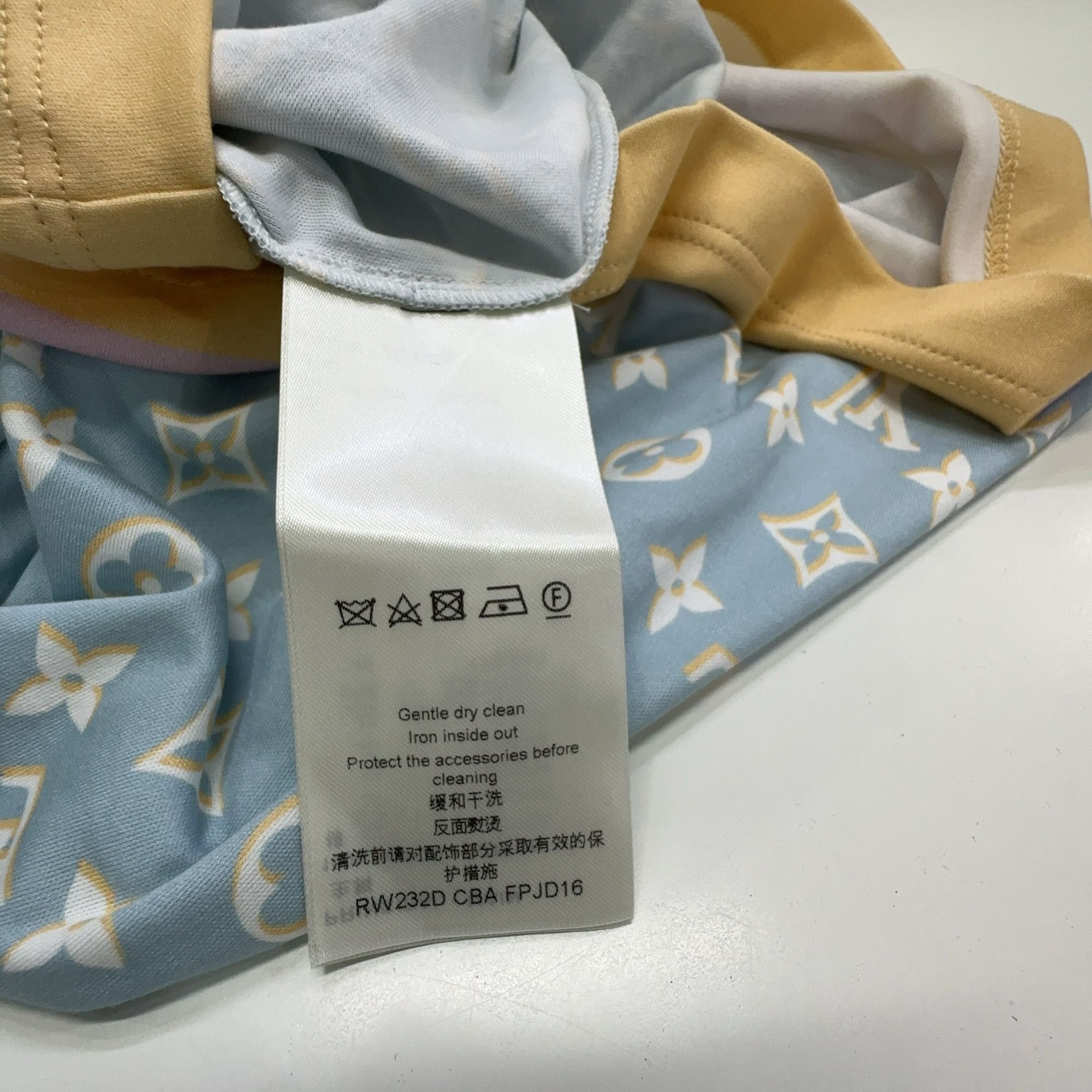 Louis Vuitton Louis Vuitton Monogram T-Shirt Dress XS Size XS / US 0-2 / IT 36-38 - 5 Thumbnail