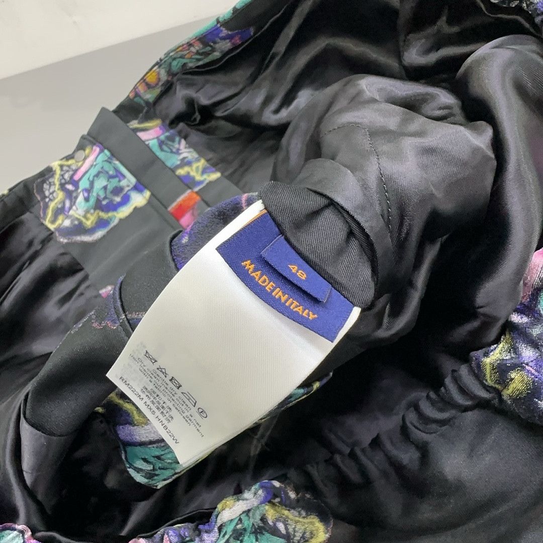 Louis Vuitton Louis Vuitton Graffiti Pattern Jacket 48 Size US M / EU 48-50 / 2 - 3 Thumbnail