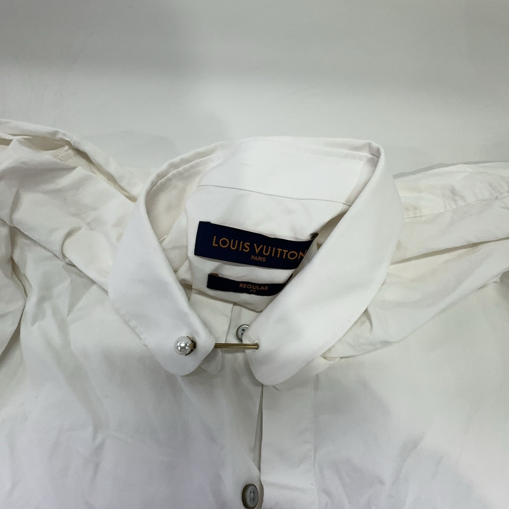 Louis Vuitton Louis Vuitton Pin Detail Shirt 38 Size US S / EU 44-46 / 1 - 5 Thumbnail