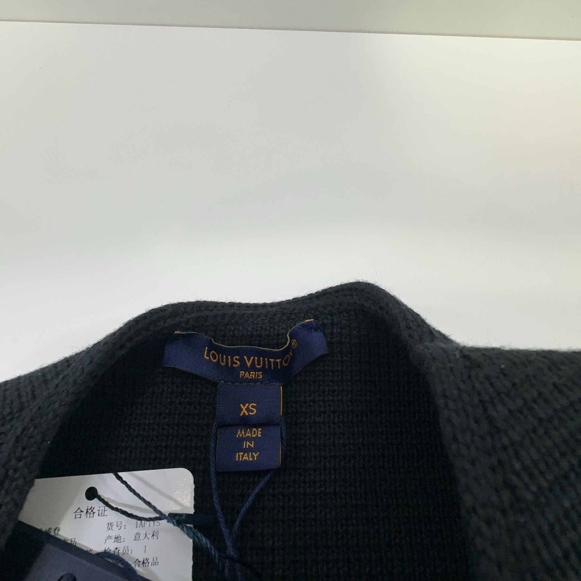 Louis Vuitton Louis Vuitton FW24 Knit Button-Up Jacket XS Size XS / US 0-2 / IT 36-38 - 3 Thumbnail