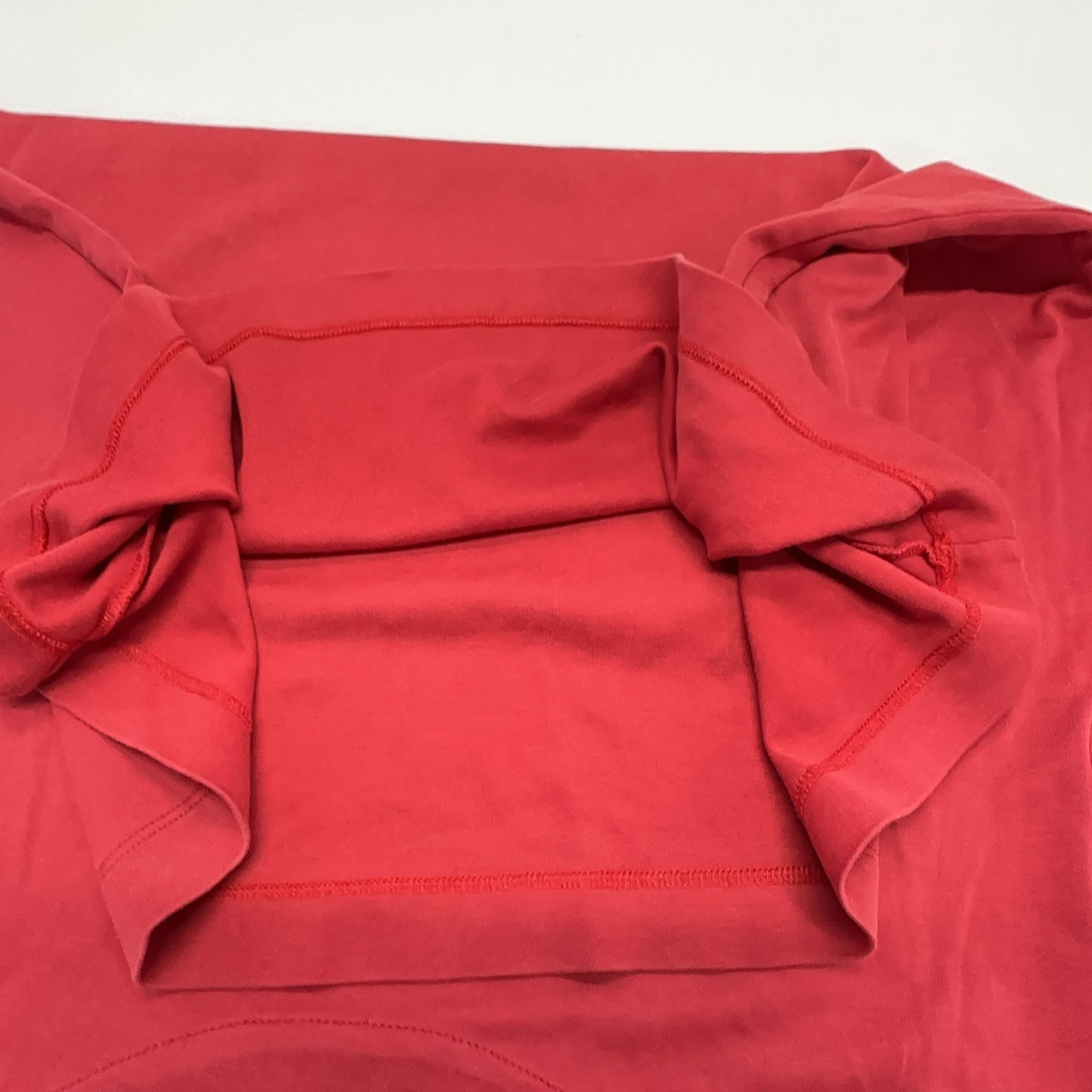 Louis Vuitton Louis Vuitton Red Pocket Logo T-Shirt M Size US M / EU 48-50 / 2 - 8 Thumbnail