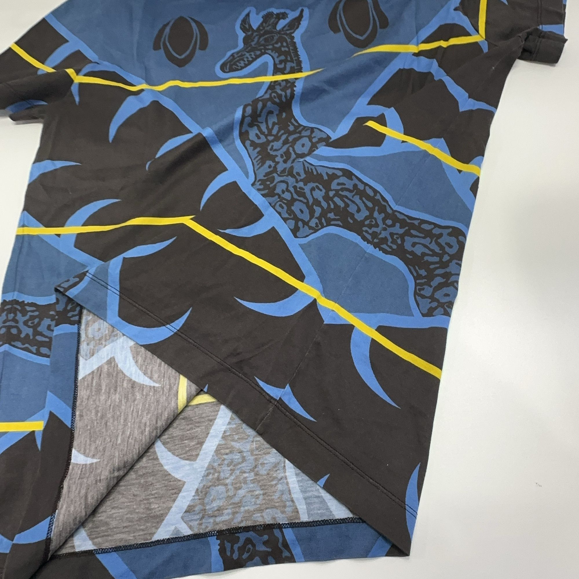 Louis Vuitton Louis Vuitton Giraffe Print T-Shirt XS Size US XS / EU 42 / 0 - 7 Thumbnail