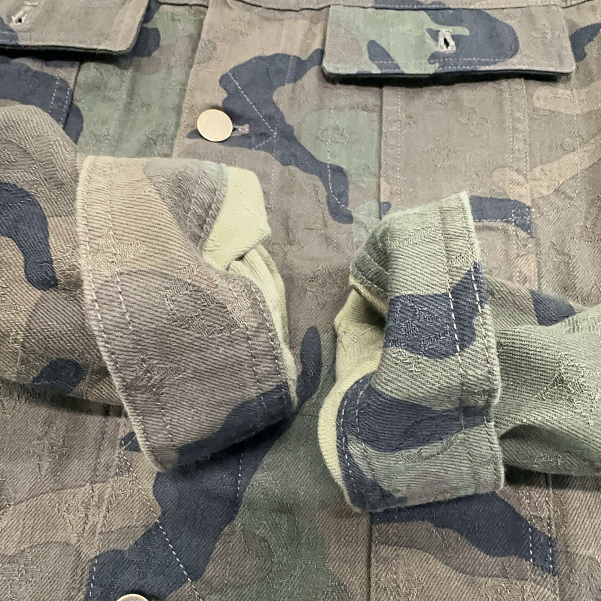 Louis Vuitton Louis Vuitton Camo Monogram Denim Jacket 54 Size US L / EU 52-54 / 3 - 8 Thumbnail