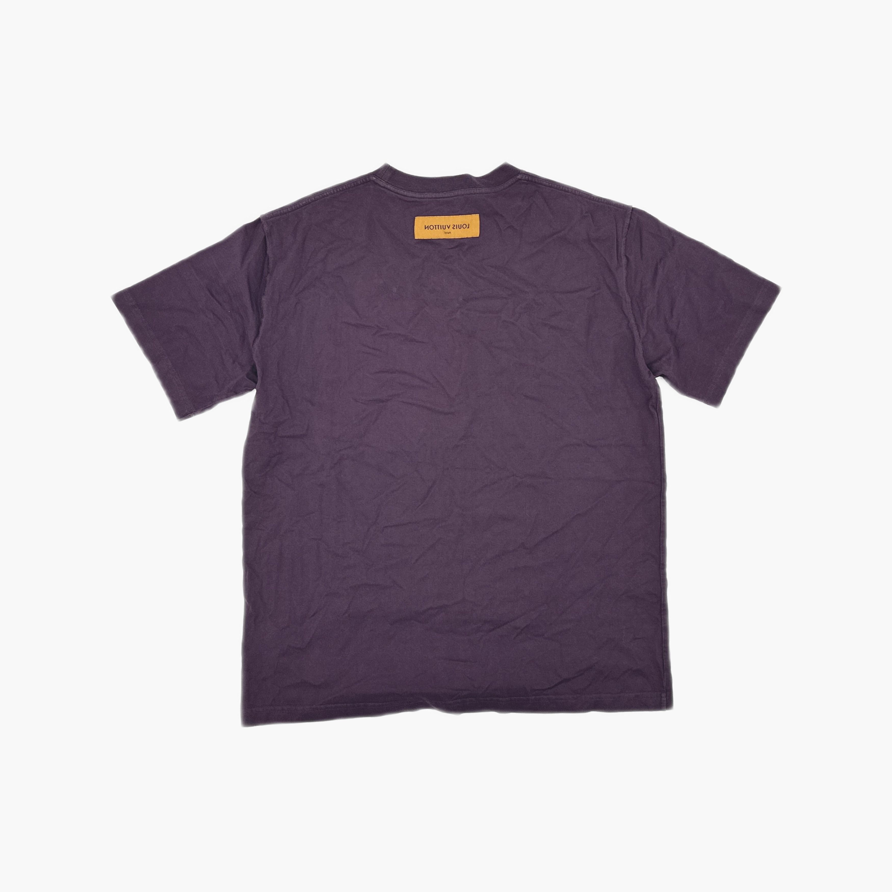 Louis Vuitton Louis Vuitton Embossed Logo T-Shirt XL Size US XL / EU 56 / 4 - 2 Thumbnail