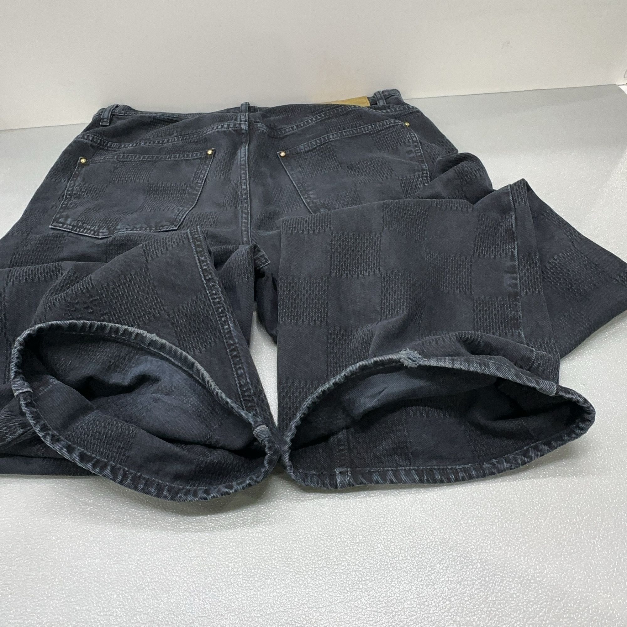 Louis Vuitton Louis Vuitton Damier Textured Denim Jeans 31 Size US 31 - 8 Thumbnail