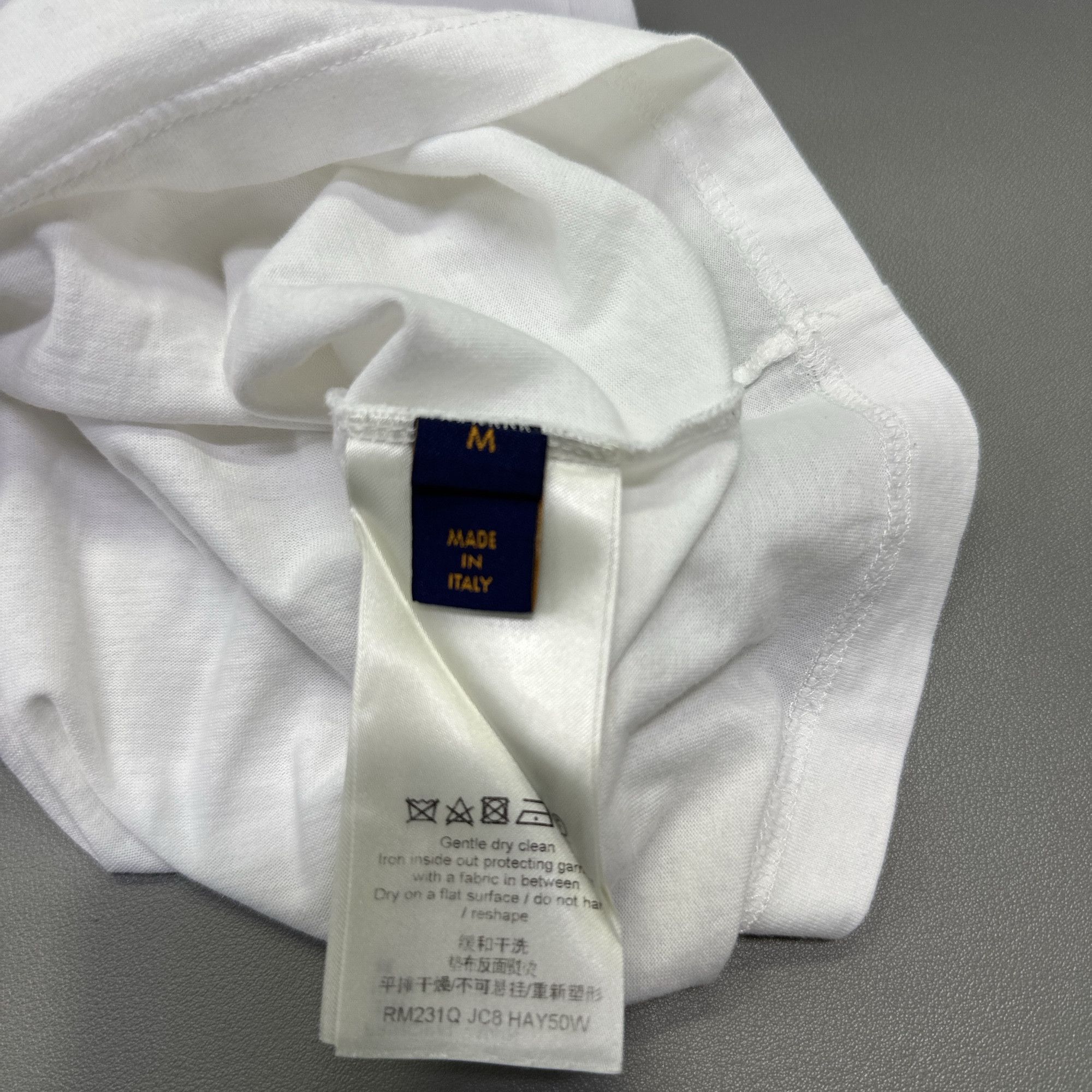 Louis Vuitton Louis Vuitton Embroidered Logo White T-Shirt M Size US M / EU 48-50 / 2 - 4 Thumbnail