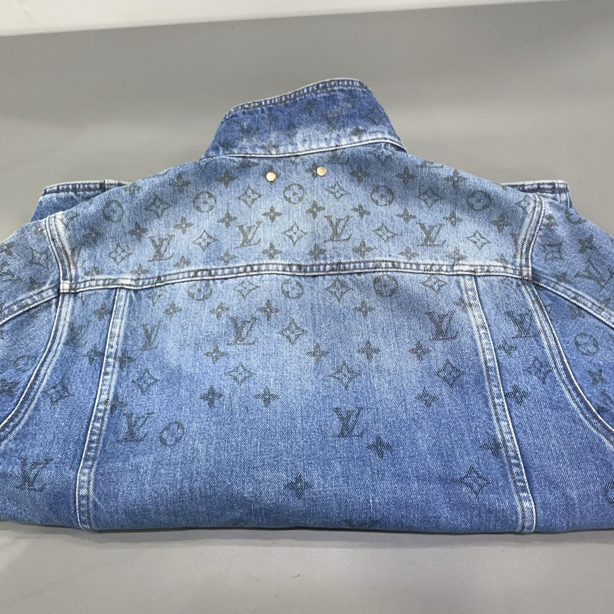 Louis Vuitton Louis Vuitton Monogram Denim Jacket 48 Size US M / EU 48-50 / 2 - 11 Thumbnail