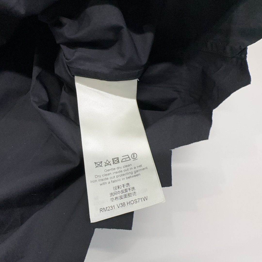 Louis Vuitton Louis Vuitton Iconic Collars Jagged Hem Shirt XS Size US XS / EU 42 / 0 - 6 Thumbnail