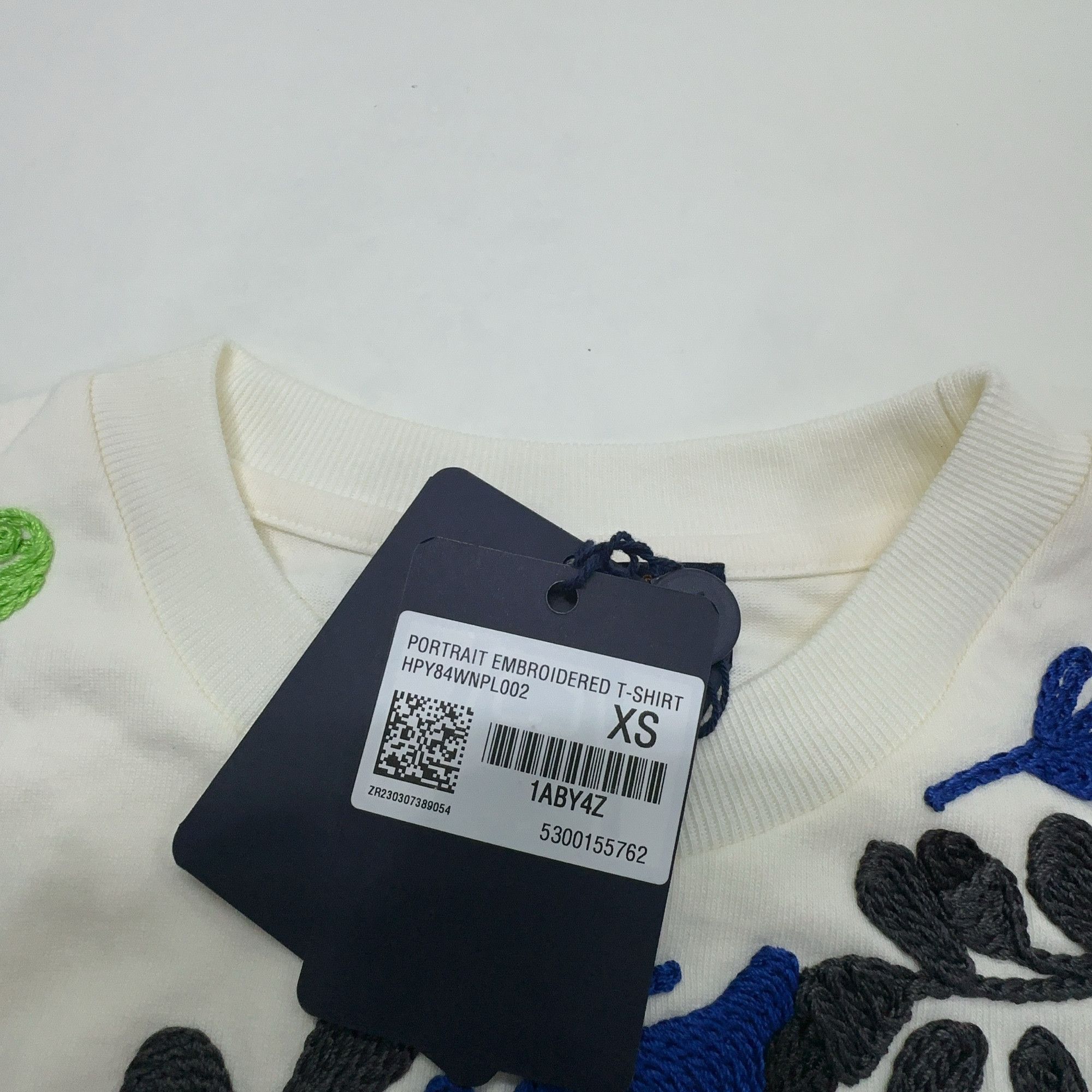 Louis Vuitton Louis Vuitton Portrait Embroidered T-Shirt XS Size US XS / EU 42 / 0 - 5 Thumbnail