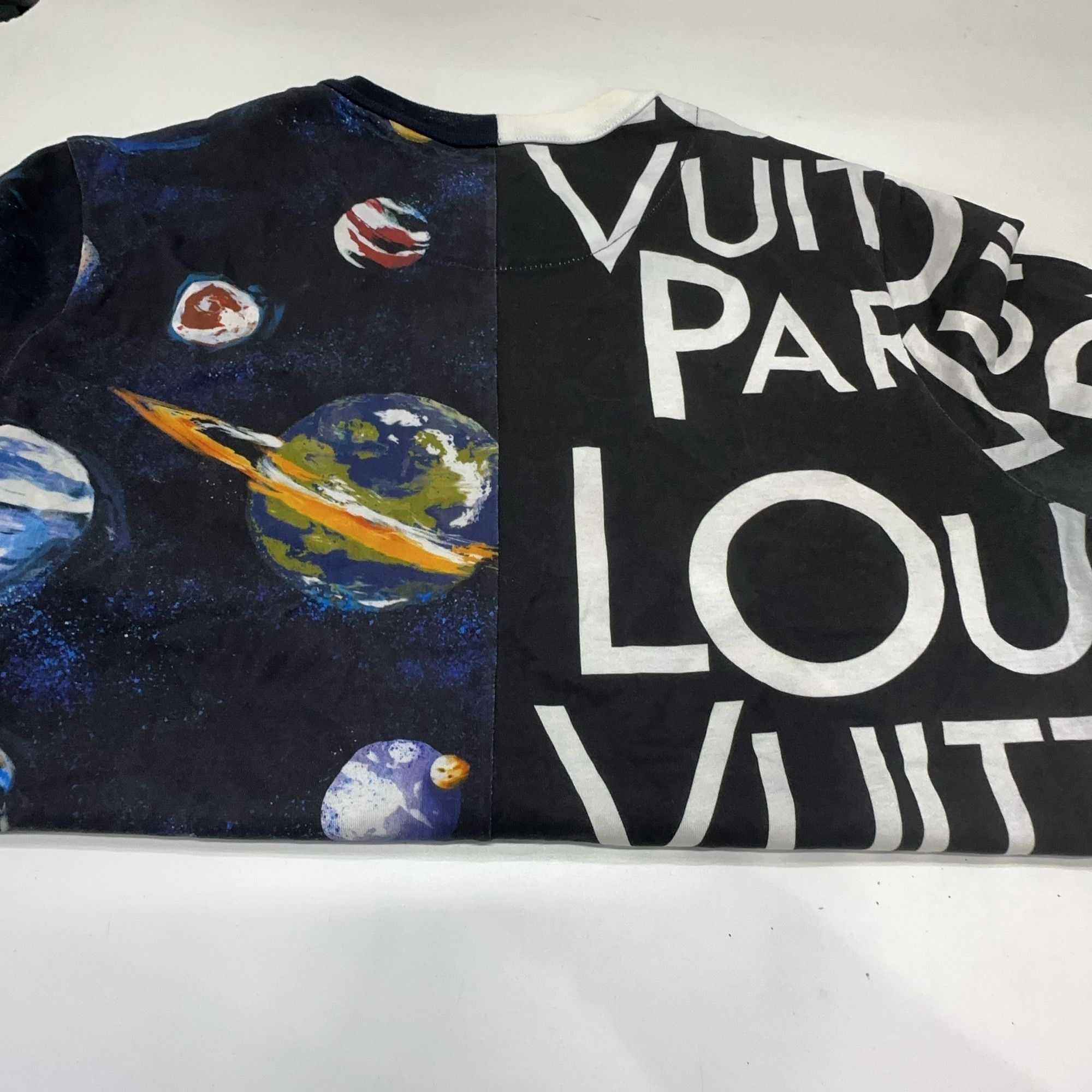 Louis Vuitton Louis Vuitton Galaxy Split Logo T-Shirt XS Size US XS / EU 42 / 0 - 10 Thumbnail