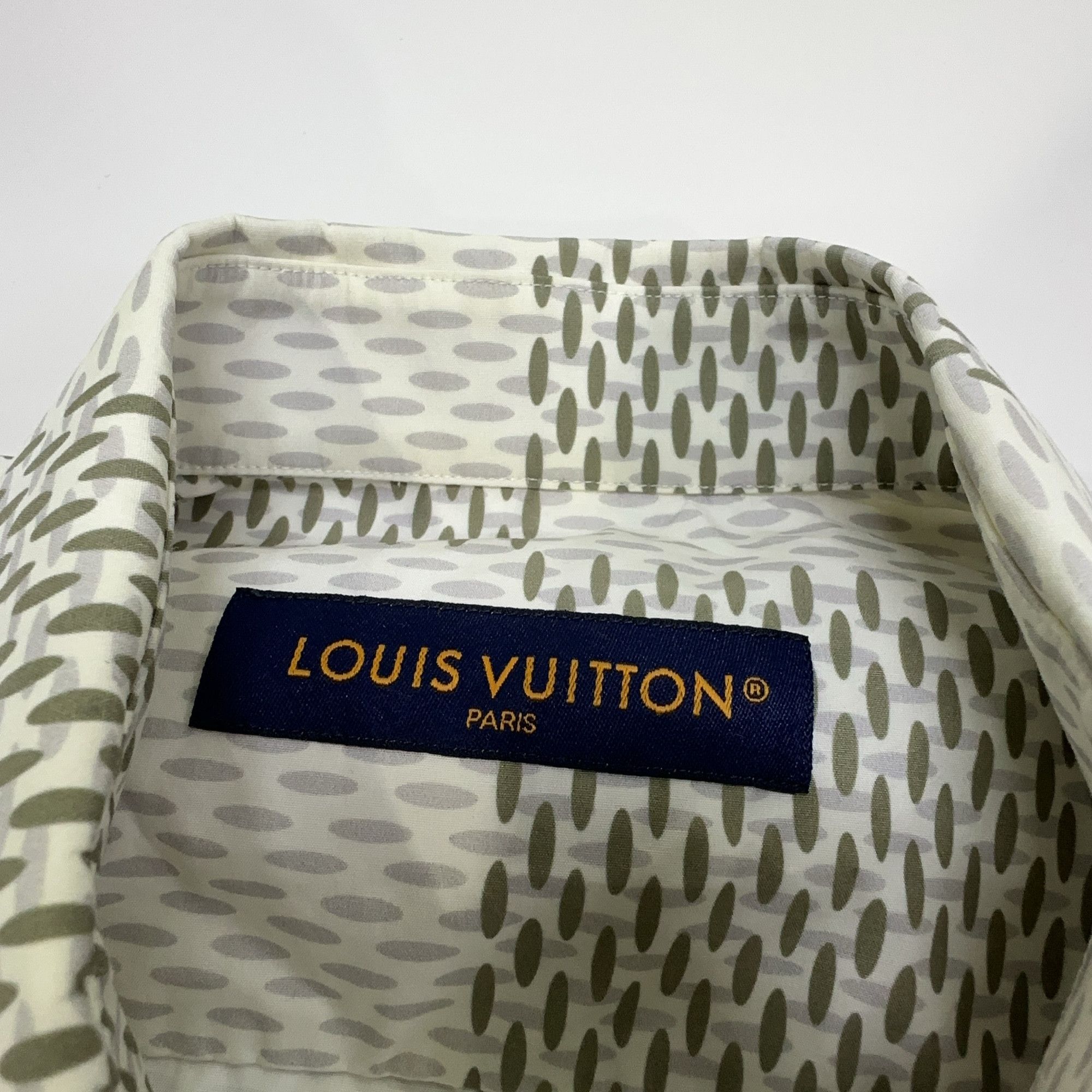 Louis Vuitton Louis Vuitton Damier Script Print Shirt Size L Size US L / EU 52-54 / 3 - 4 Thumbnail