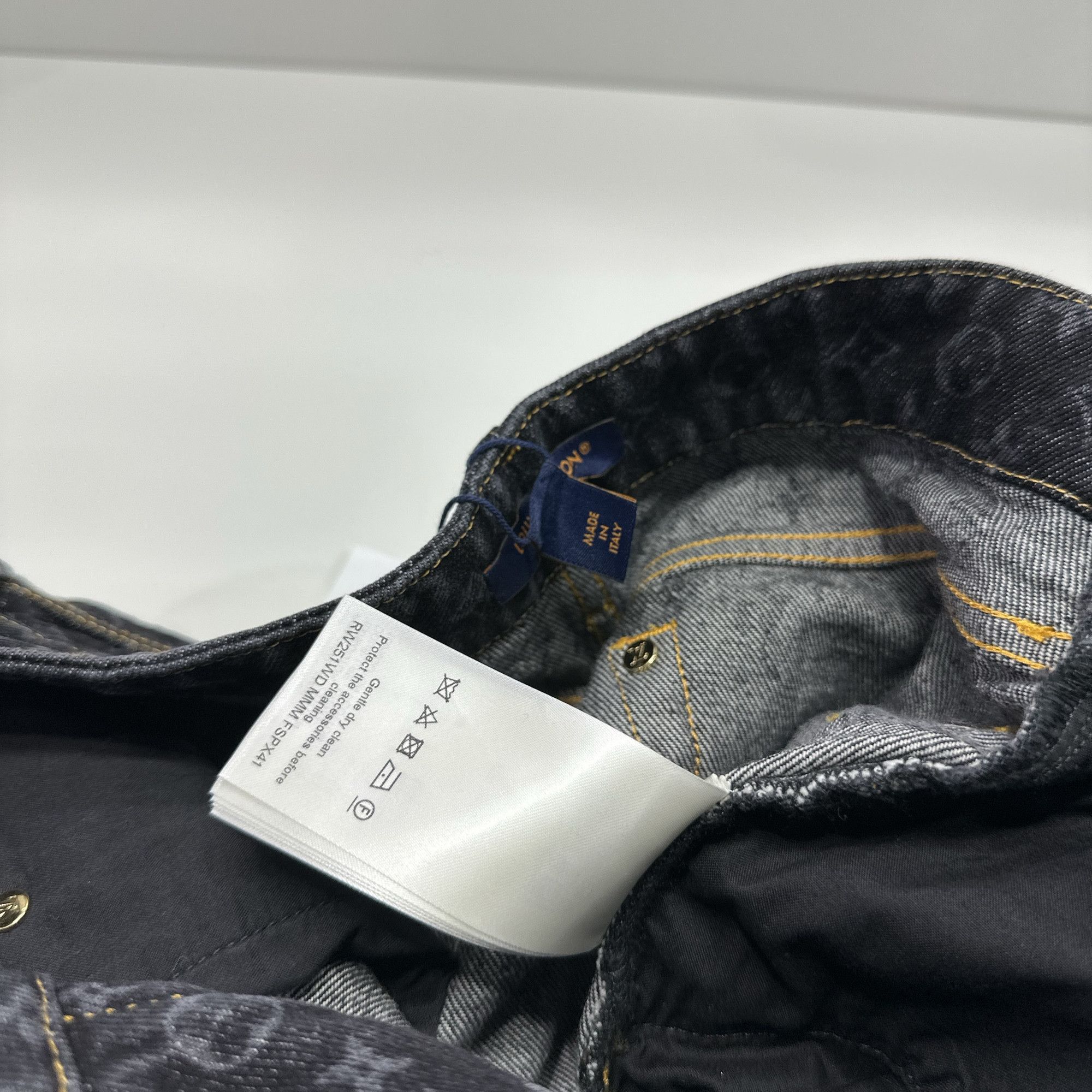Louis Vuitton Louis Vuitton Monogram Denim Jeans 38 Size 27" / US 4 / IT 40 - 3 Thumbnail