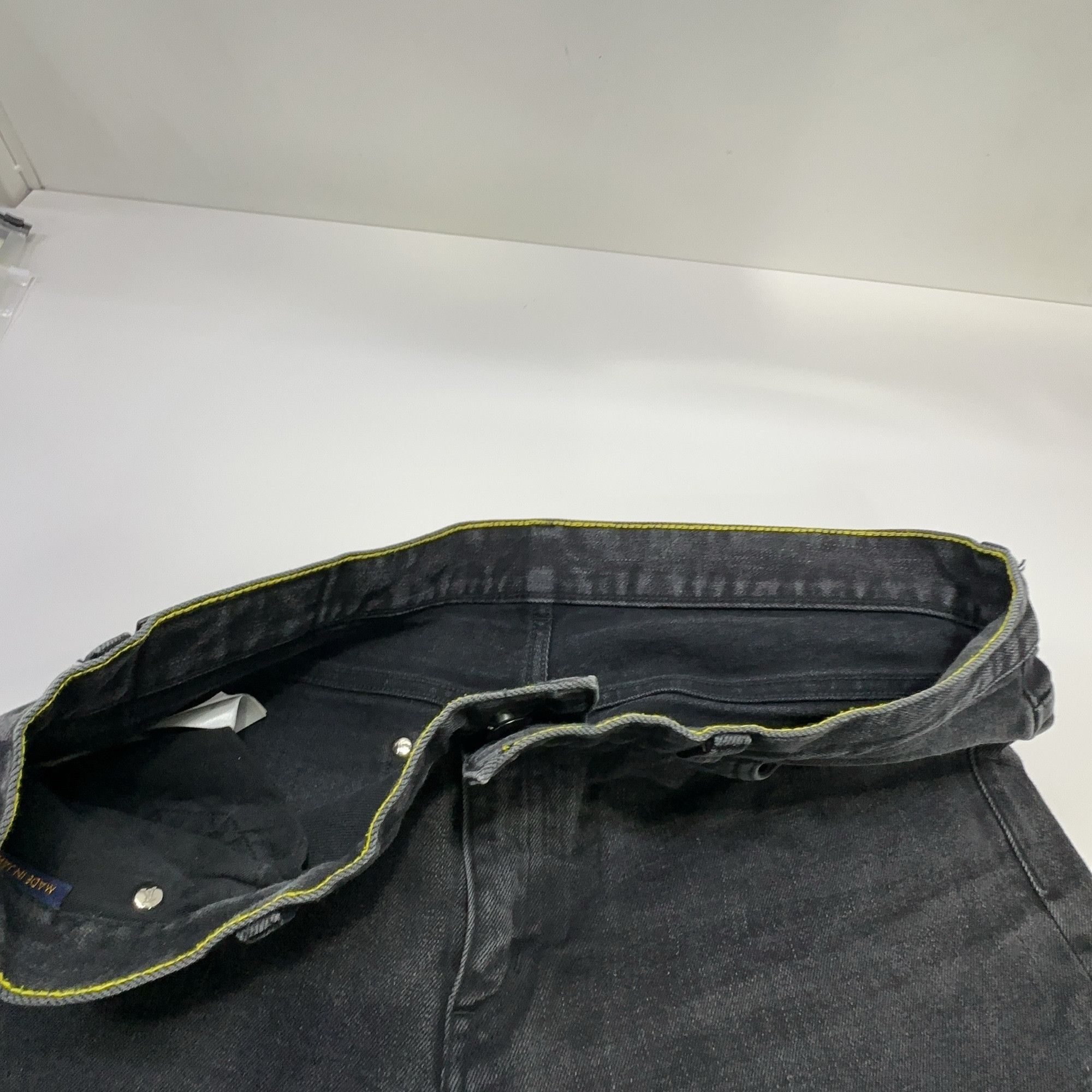 Louis Vuitton Louis Vuitton Slim Stretch Black Denim Jeans 36 Size US 30 / EU 46 - 6 Thumbnail