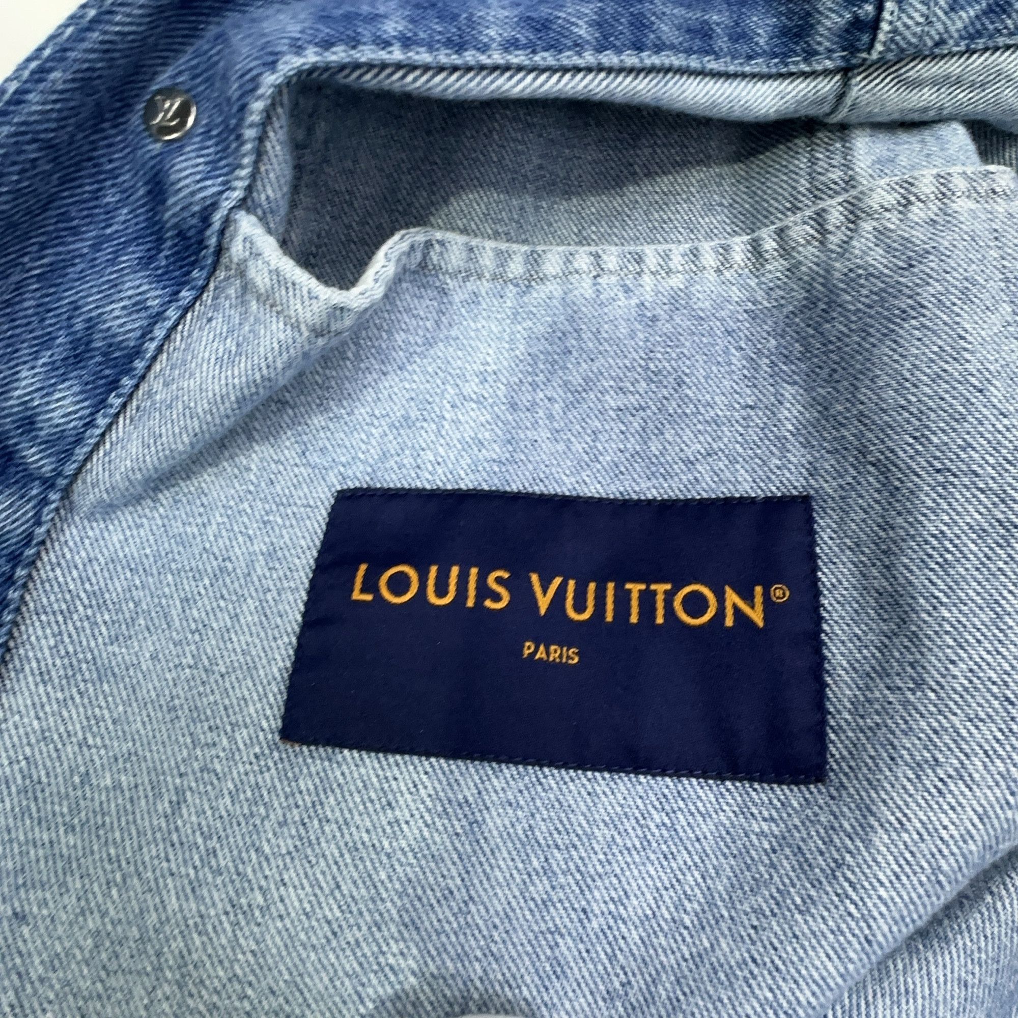 Louis Vuitton Louis Vuitton Distressed Logo Denim Jacket 50 Size US M / EU 48-50 / 2 - 4 Thumbnail