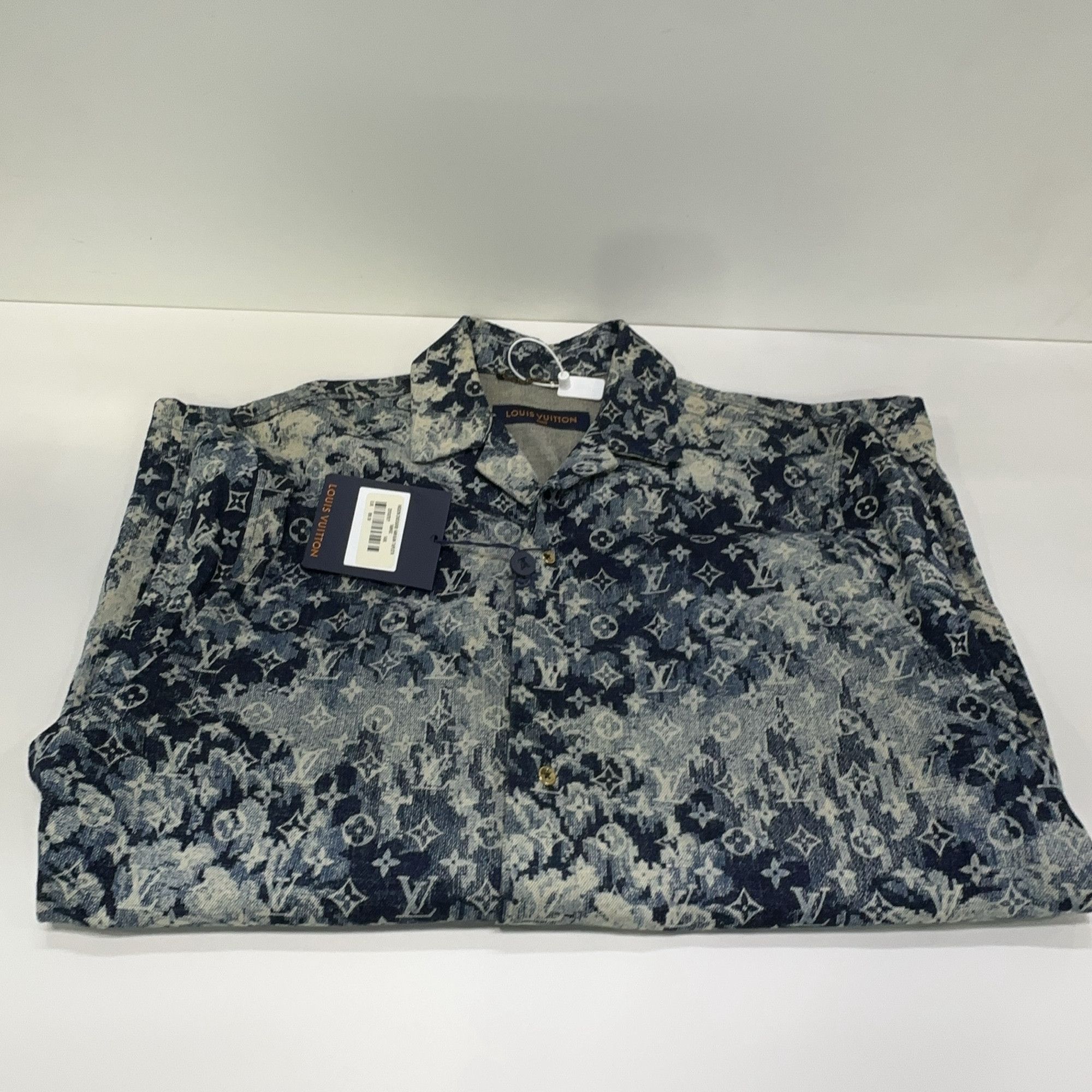 Louis Vuitton Louis Vuitton Monogram Hawaiian Tapestry Shirt M Size US M / EU 48-50 / 2 - 8 Thumbnail