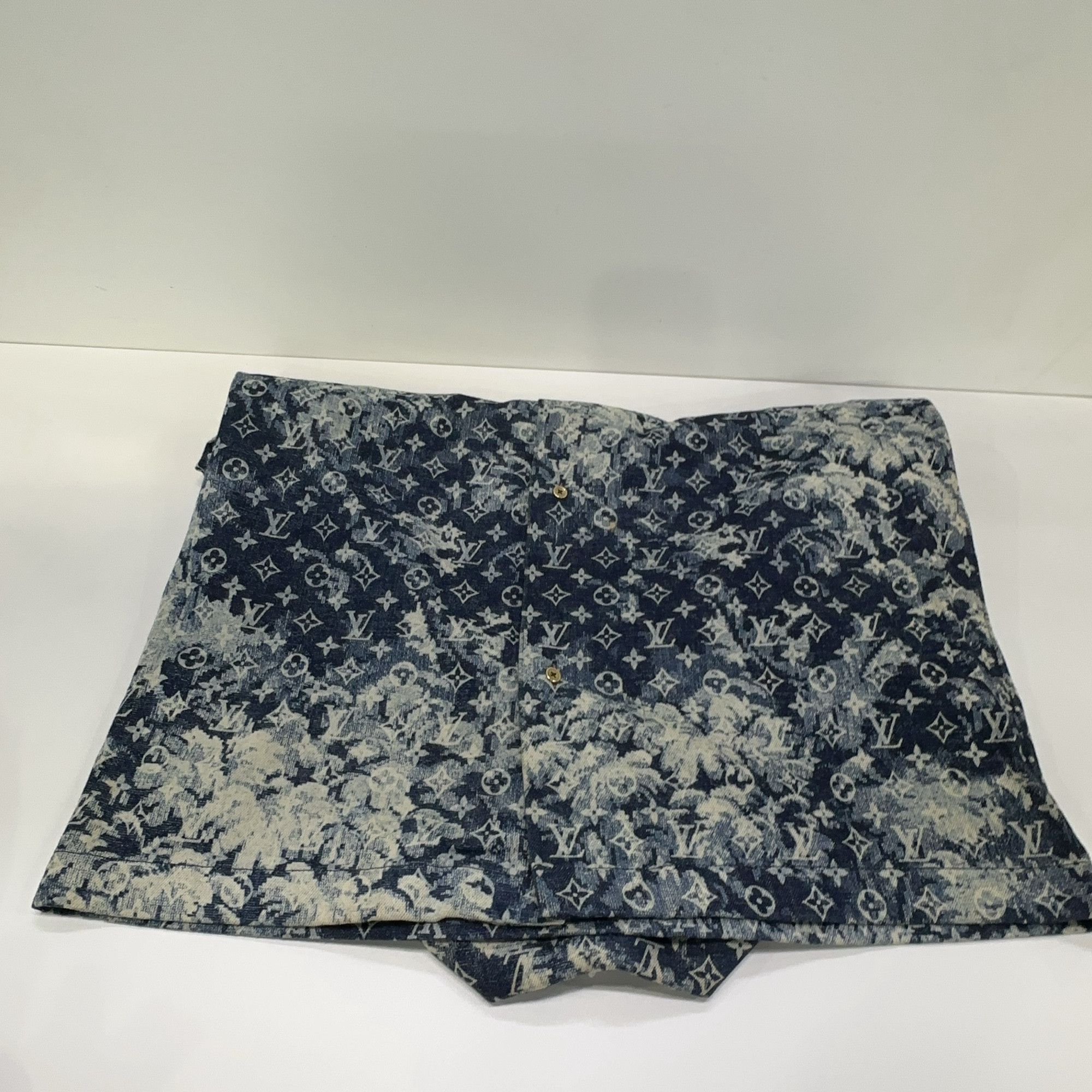 Louis Vuitton Louis Vuitton Monogram Hawaiian Tapestry Shirt M Size US M / EU 48-50 / 2 - 9 Thumbnail