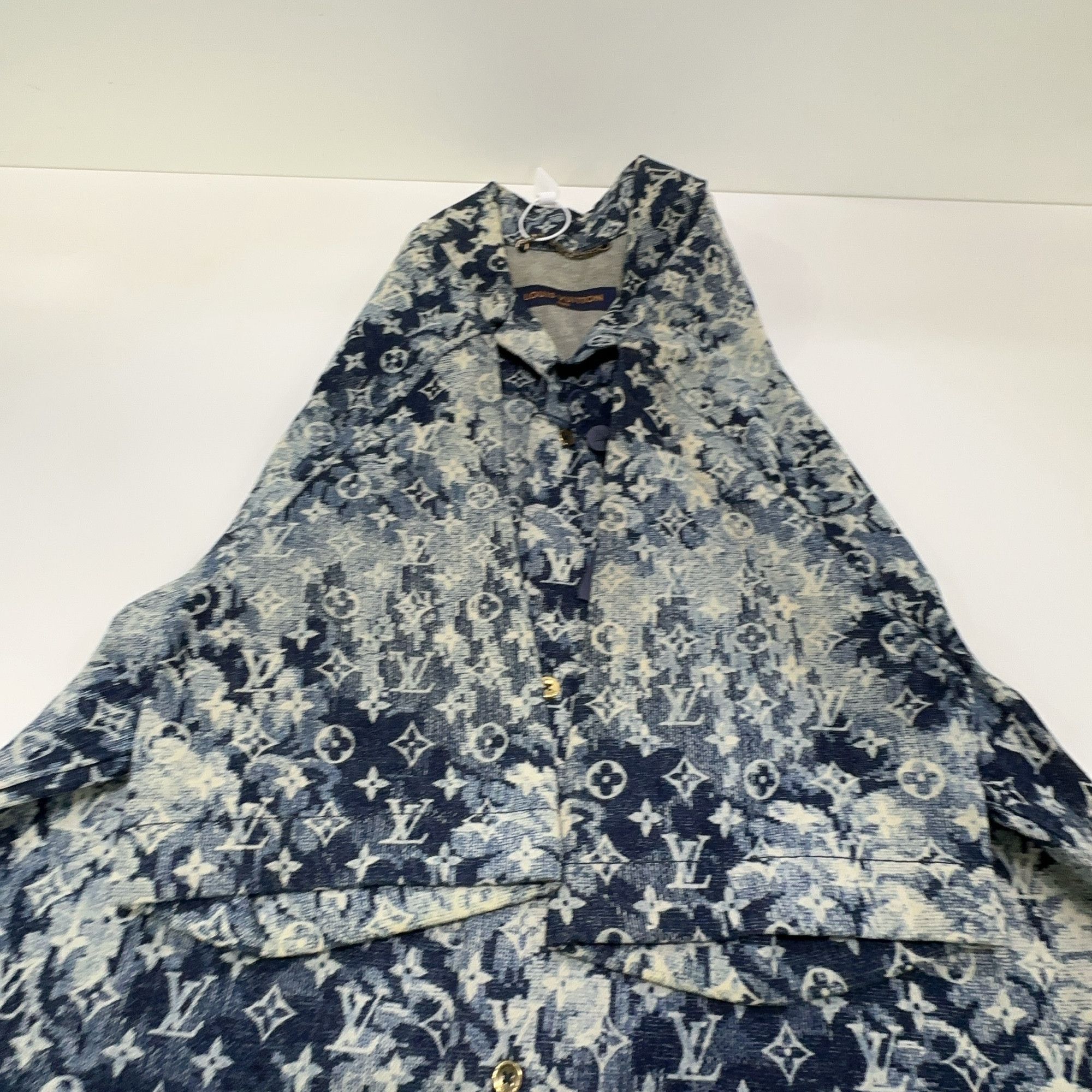 Louis Vuitton Louis Vuitton Monogram Hawaiian Tapestry Shirt M Size US M / EU 48-50 / 2 - 13 Thumbnail