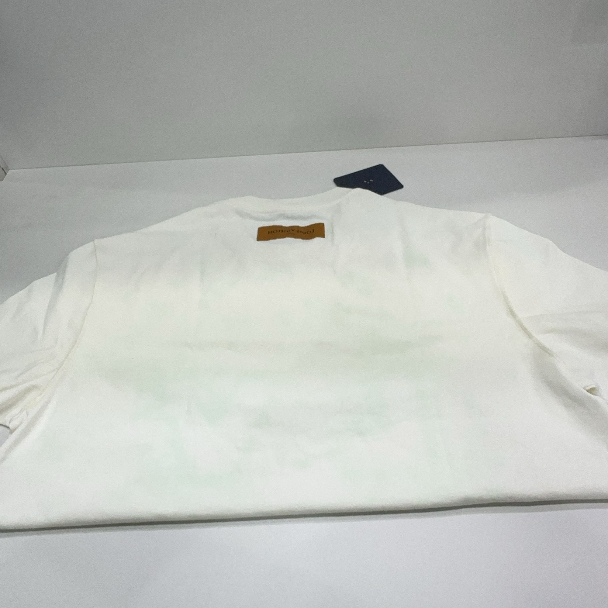 Louis Vuitton Louis Vuitton Neon LV Logo T-Shirt XL Size US XL / EU 56 / 4 - 9 Thumbnail