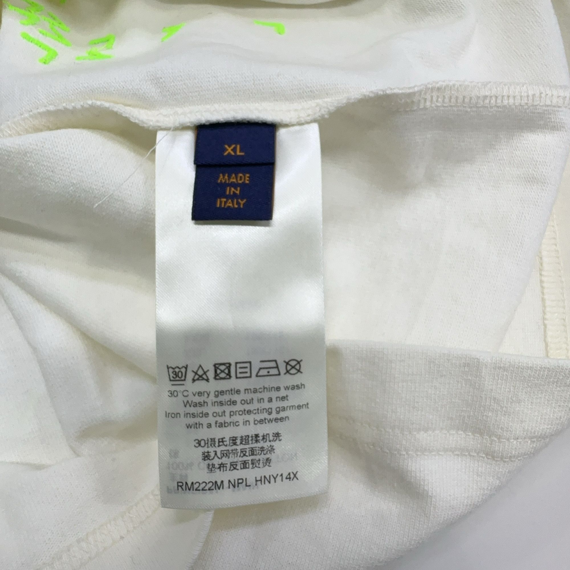 Louis Vuitton Louis Vuitton Neon LV Logo T-Shirt XL Size US XL / EU 56 / 4 - 5 Thumbnail
