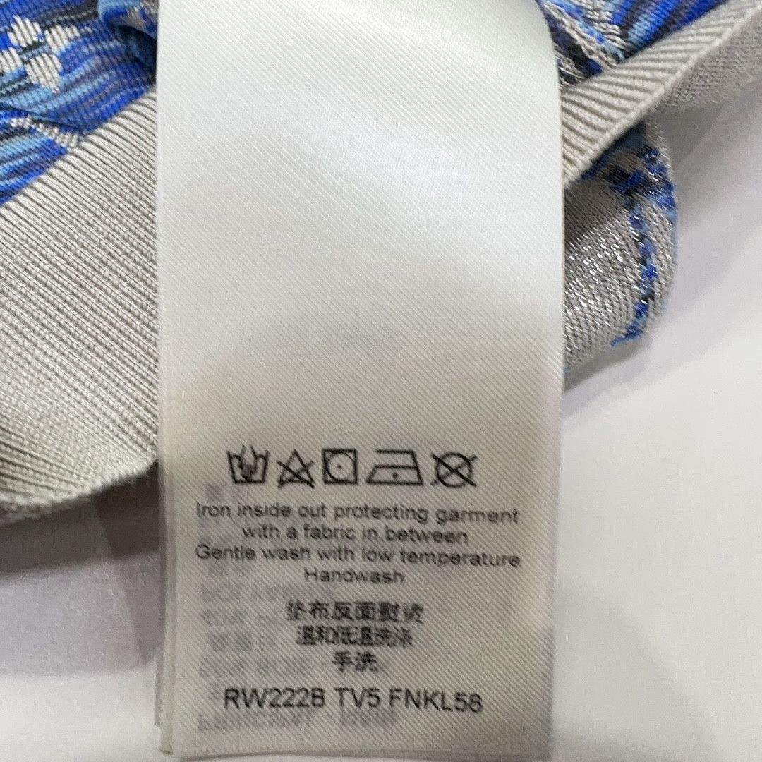 Louis Vuitton Louis Vuitton Monogram Jacquard V-Neck Sweater M Size M / US 6-8 / IT 42-44 - 5 Thumbnail