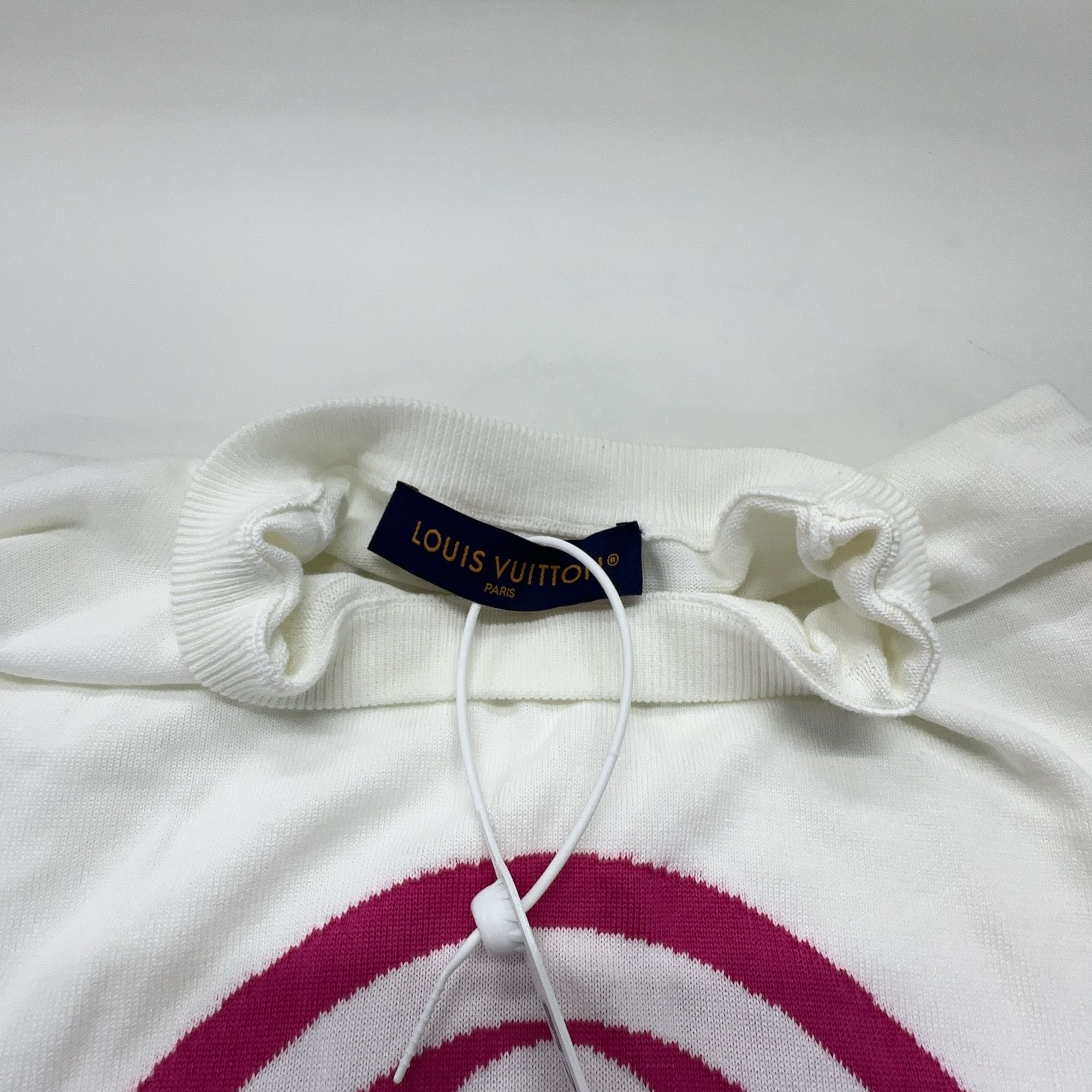 Louis Vuitton Louis Vuitton Arch Logo Graphic T-Shirt Size M Size US M / EU 48-50 / 2 - 5 Thumbnail