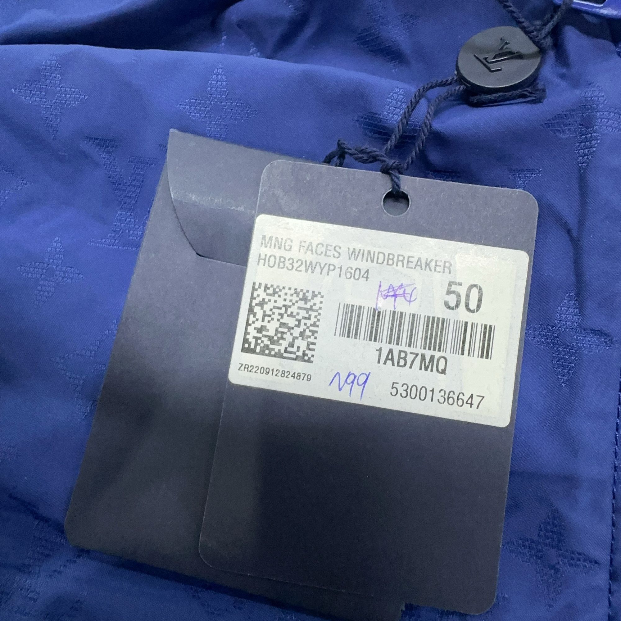 Louis Vuitton Louis Vuitton x Yayoi Kusama Faces Windbreaker 50 Size US M / EU 48-50 / 2 - 4 Thumbnail