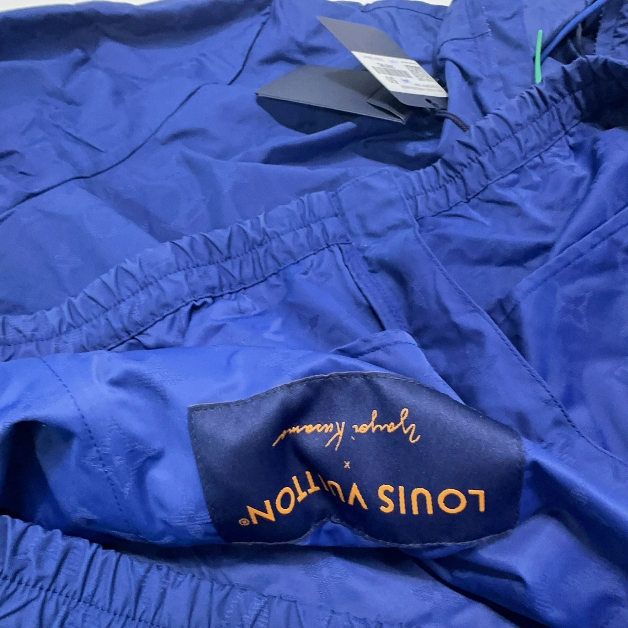 Louis Vuitton Louis Vuitton x Yayoi Kusama Faces Windbreaker 50 Size US M / EU 48-50 / 2 - 5 Thumbnail