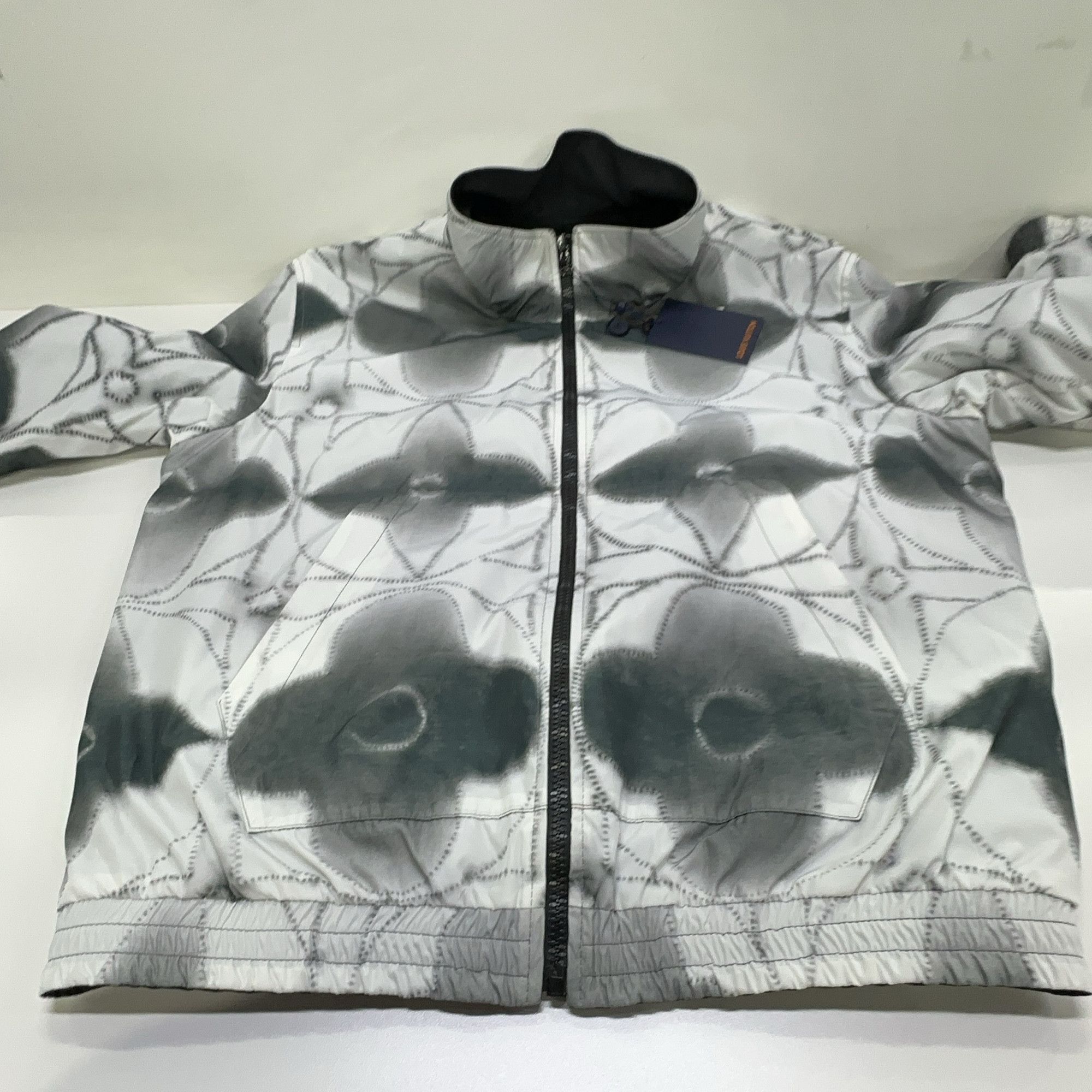 Louis Vuitton Louis Vuitton Reversible Leather Blouson 48 Size US M / EU 48-50 / 2 - 10 Thumbnail