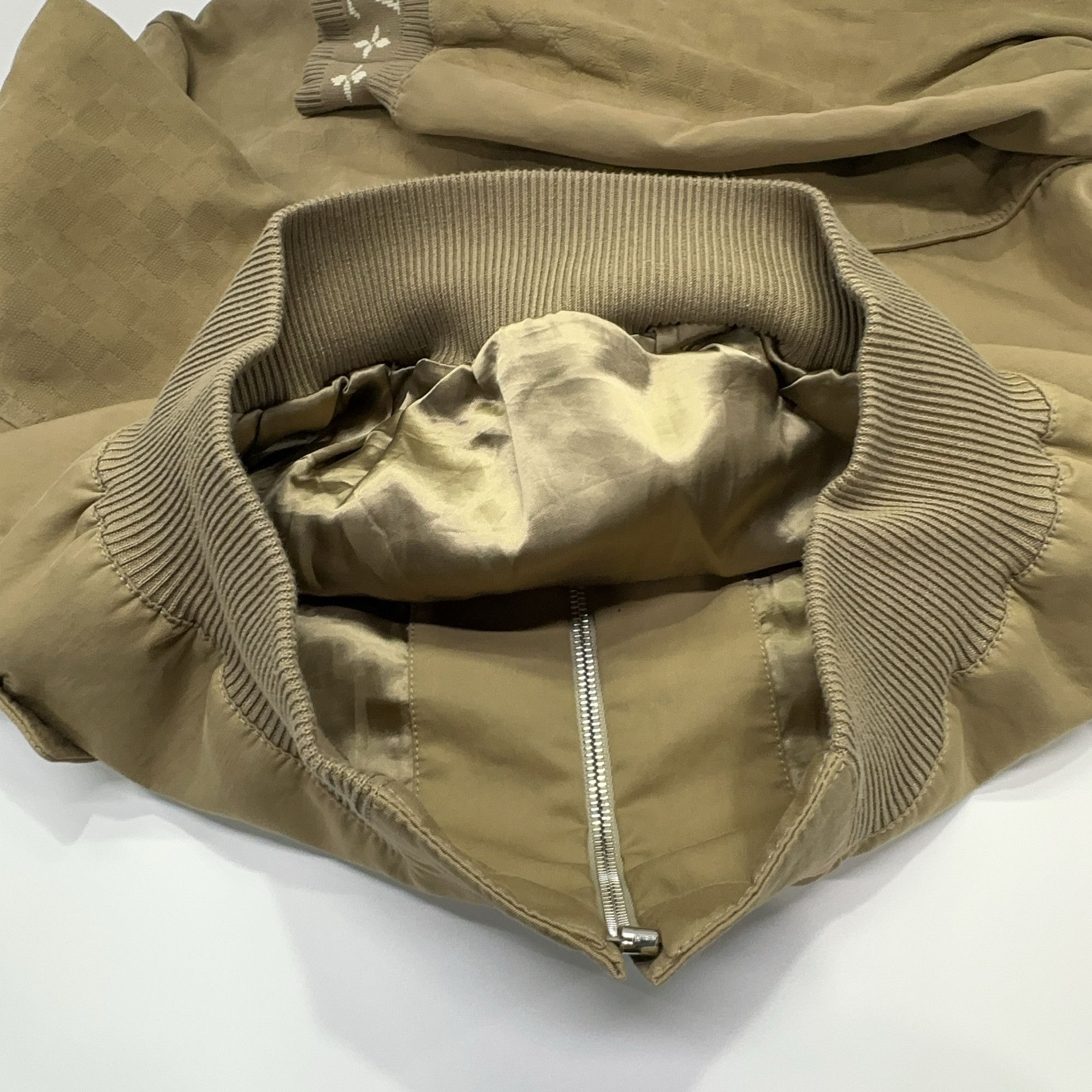 Louis Vuitton Louis Vuitton Logo Camel Bomber Jacket 44 Size US S / EU 44-46 / 1 - 9 Thumbnail