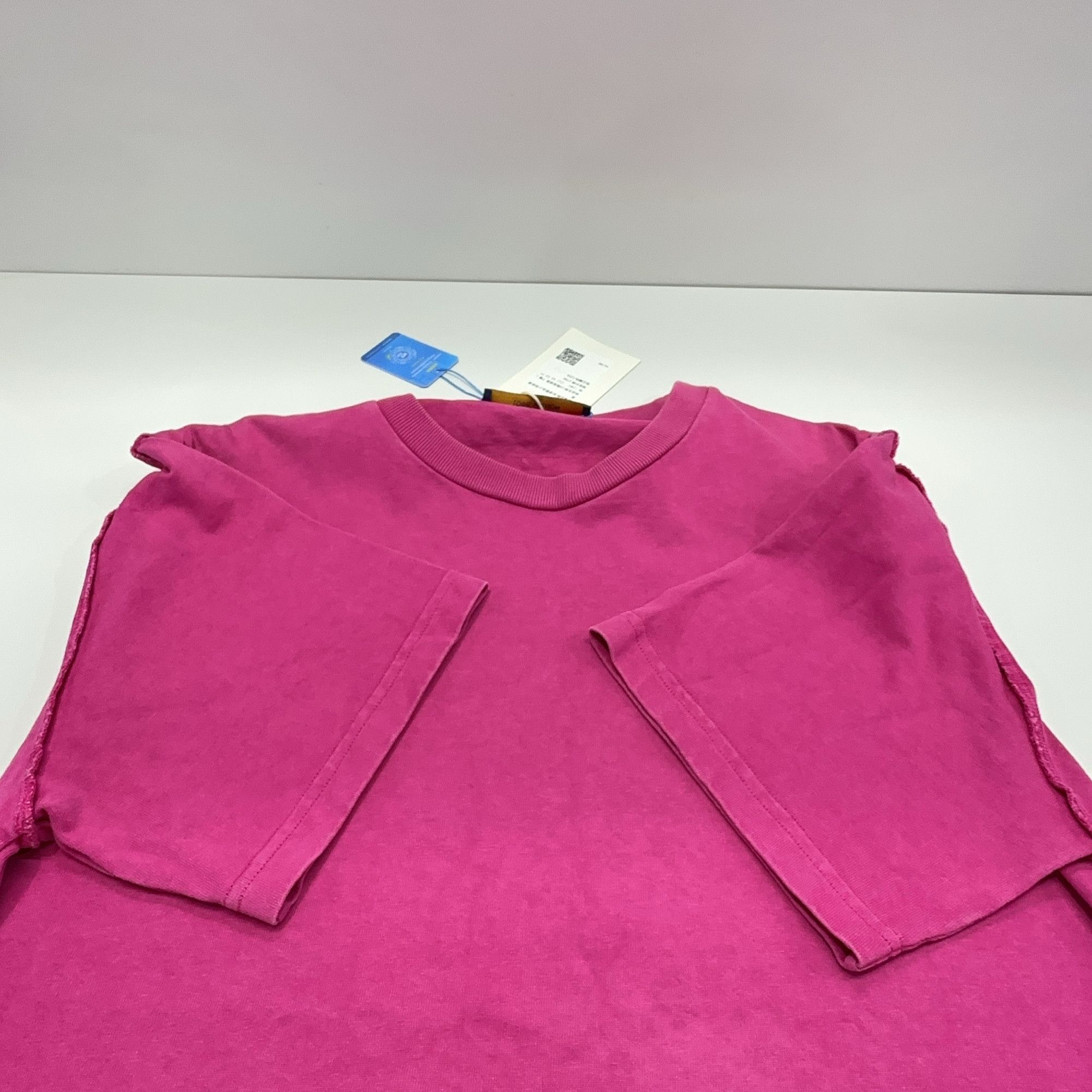 Louis Vuitton Louis Vuitton Pink Raw Edge T-Shirt L Size US L / EU 52-54 / 3 - 9 Thumbnail