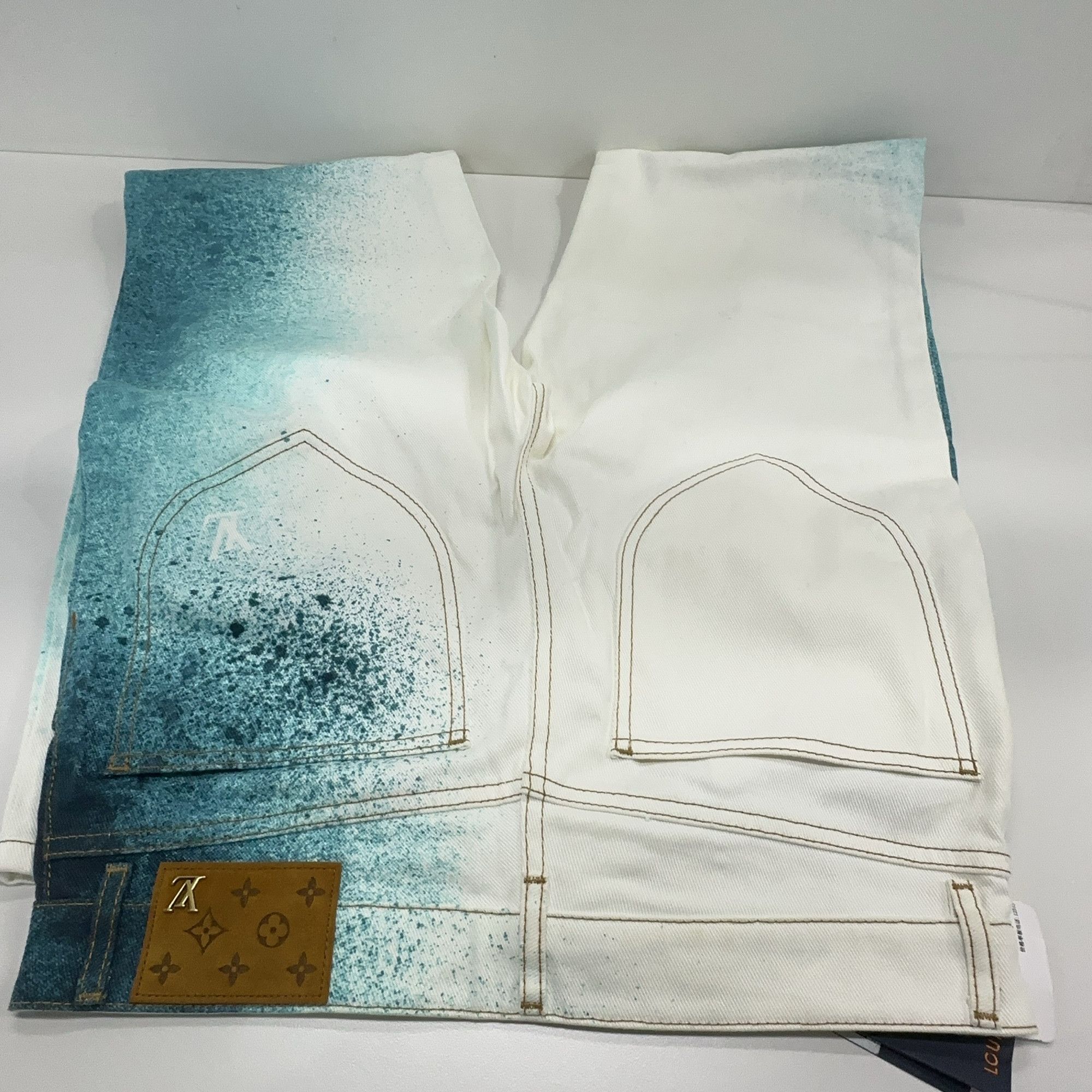 Louis Vuitton Louis Vuitton Spray Logo Denim Pants 29 Size US 29 - 8 Thumbnail