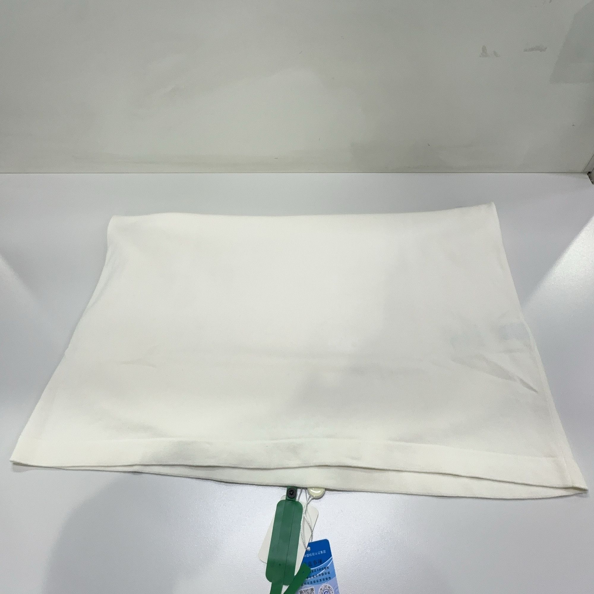 Louis Vuitton Louis Vuitton White Logo T-Shirt L Size US L / EU 52-54 / 3 - 7 Thumbnail