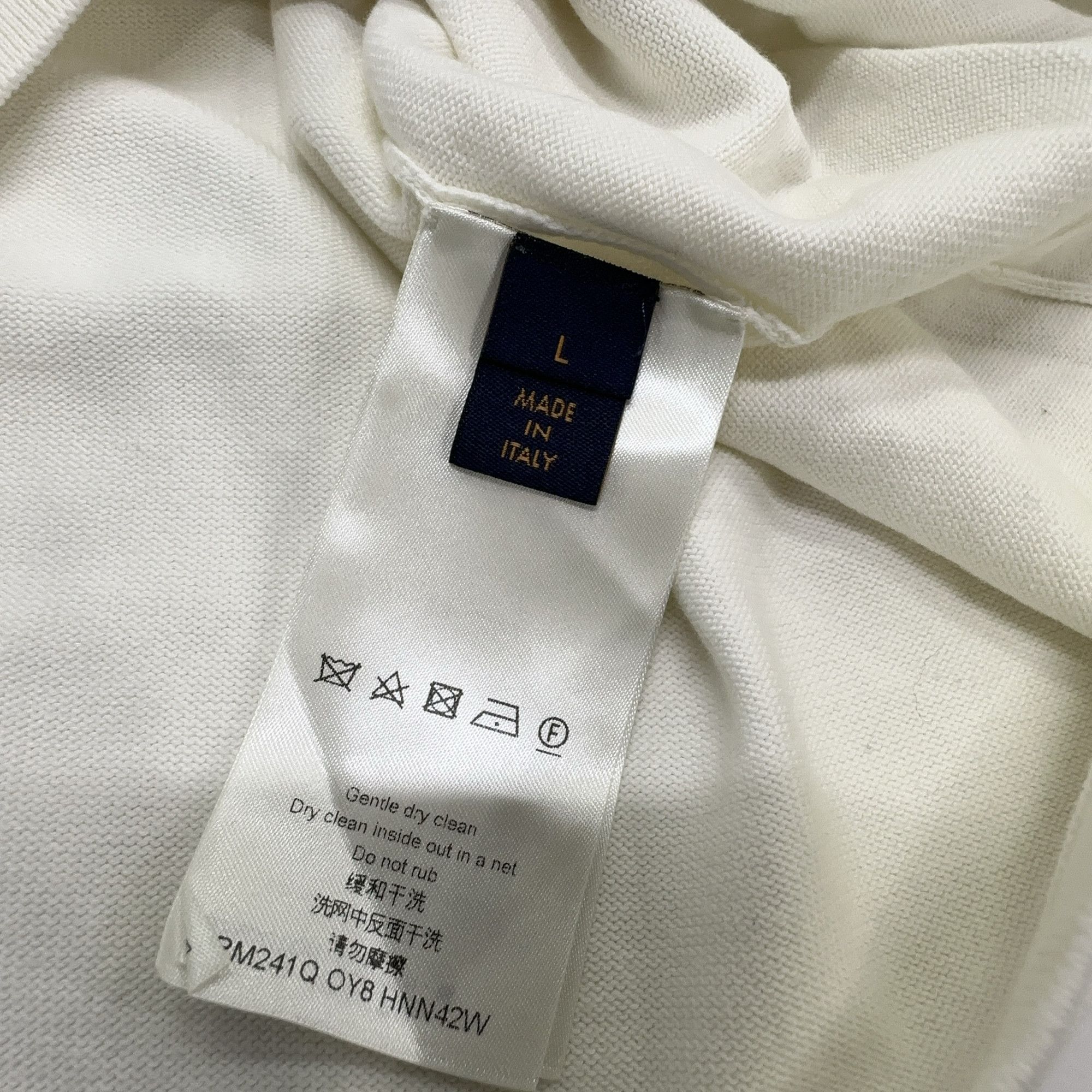 Louis Vuitton Louis Vuitton White Logo T-Shirt L Size US L / EU 52-54 / 3 - 3 Thumbnail