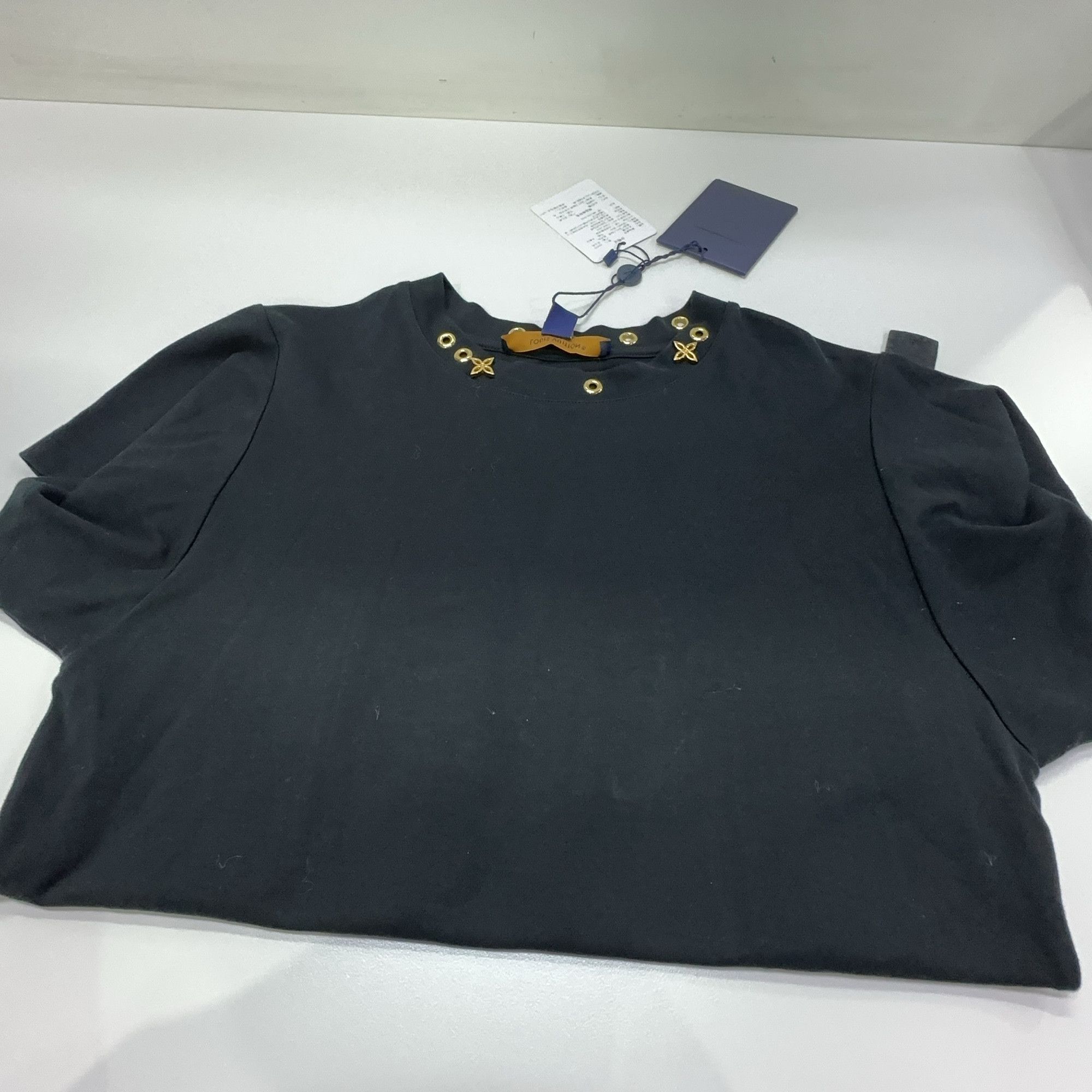 Louis Vuitton Louis Vuitton Side Strap Eyelet T-Shirt XS Size XS / US 0-2 / IT 36-38 - 6 Thumbnail