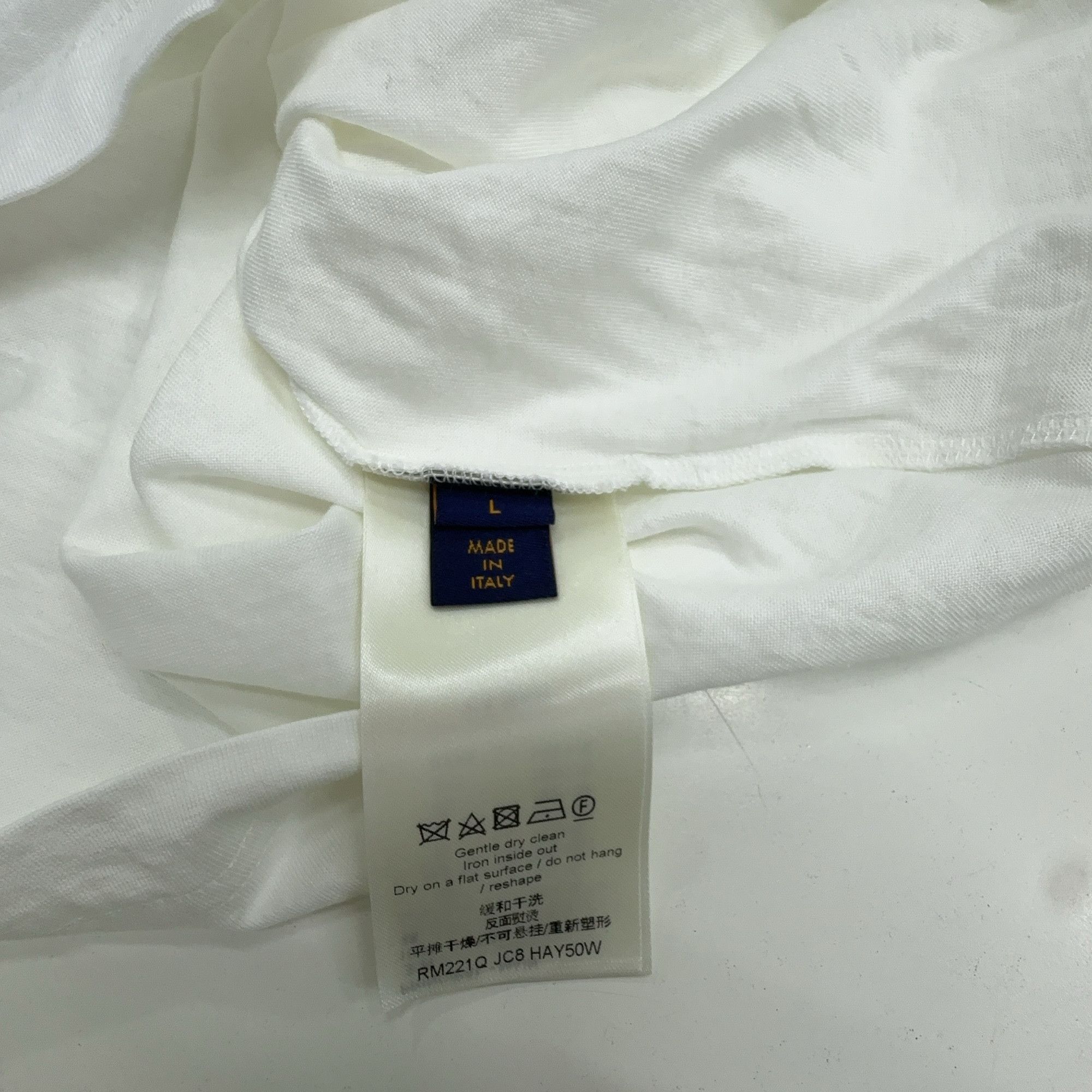 Louis Vuitton Louis Vuitton Embroidered Logo T-Shirt L Size US L / EU 52-54 / 3 - 5 Thumbnail
