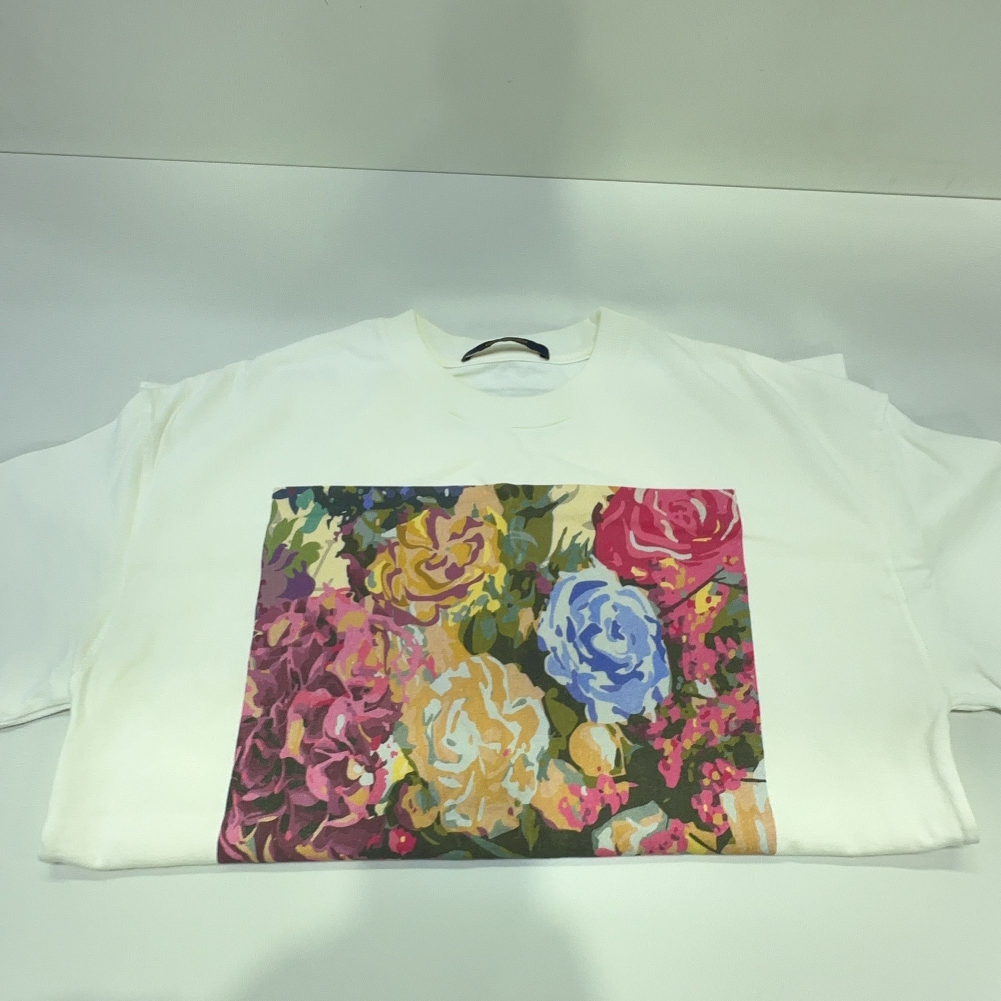 Louis Vuitton Louis Vuitton Floral Graphic Print T-Shirt XS Size US XS / EU 42 / 0 - 12 Thumbnail