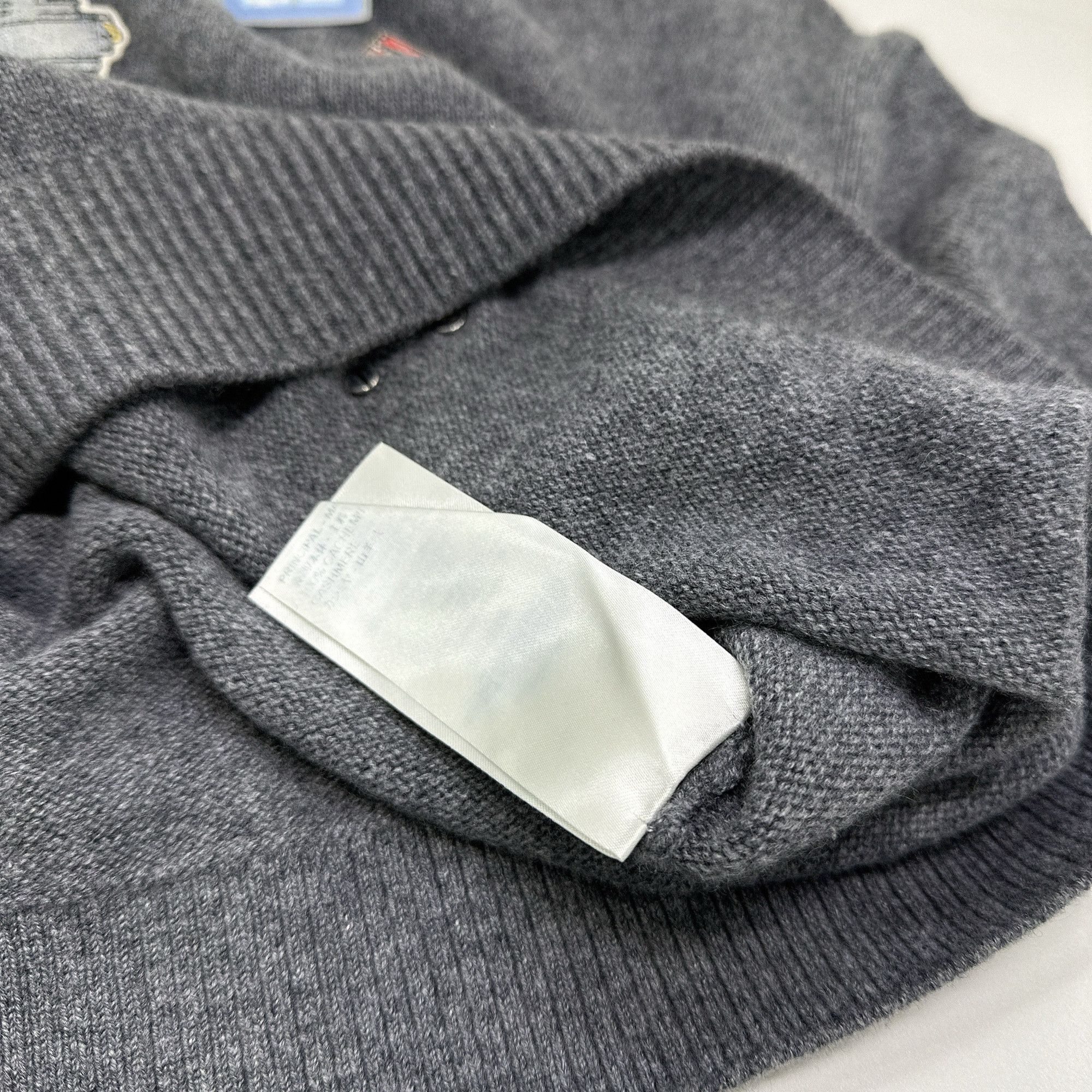 Louis Vuitton Louis Vuitton Patch Embroidered Cashmere Sweater XS Size US XS / EU 42 / 0 - 5 Thumbnail