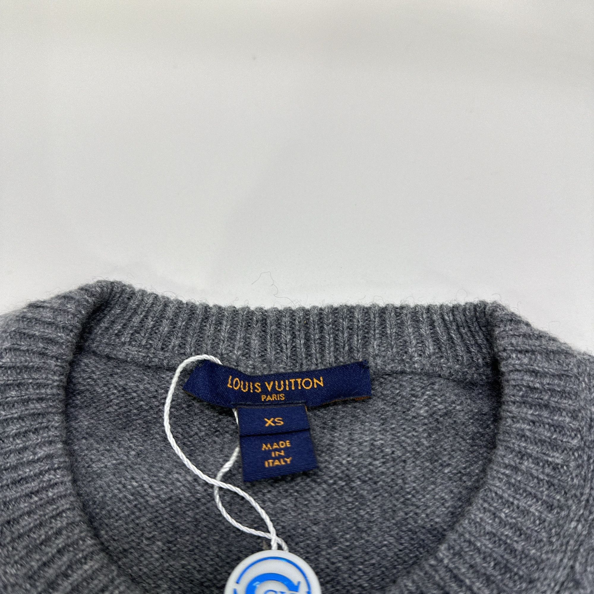 Louis Vuitton Louis Vuitton Patch Embroidered Cashmere Sweater XS Size US XS / EU 42 / 0 - 3 Thumbnail