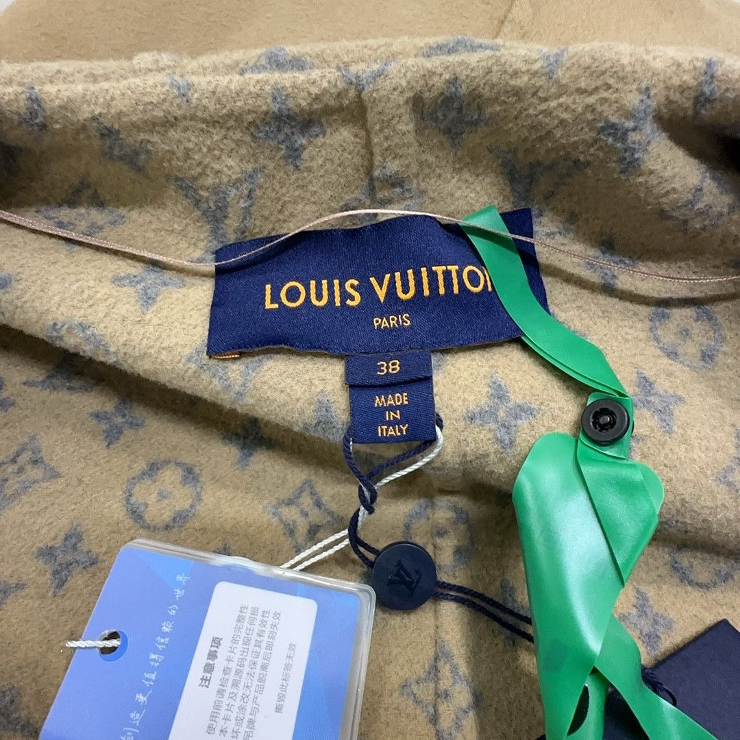 Louis Vuitton Louis Vuitton Monogram Hooded Wrap Coat 38 Size S / US 4 / IT 40 - 3 Thumbnail