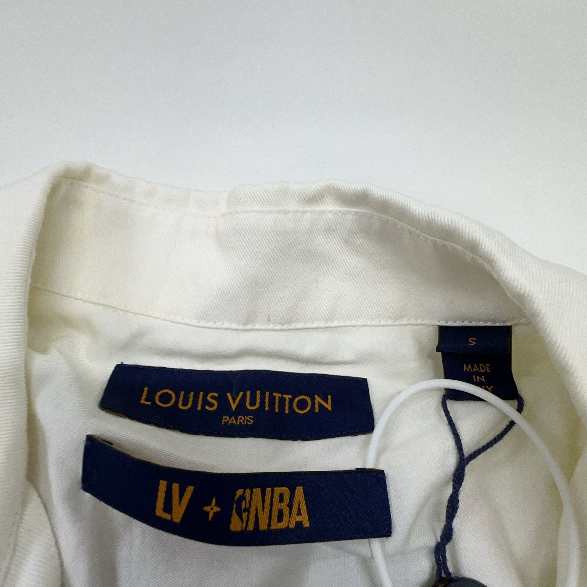 Louis Vuitton Louis Vuitton x NBA Logo Basketball Shirt S Size US S / EU 44-46 / 1 - 3 Thumbnail