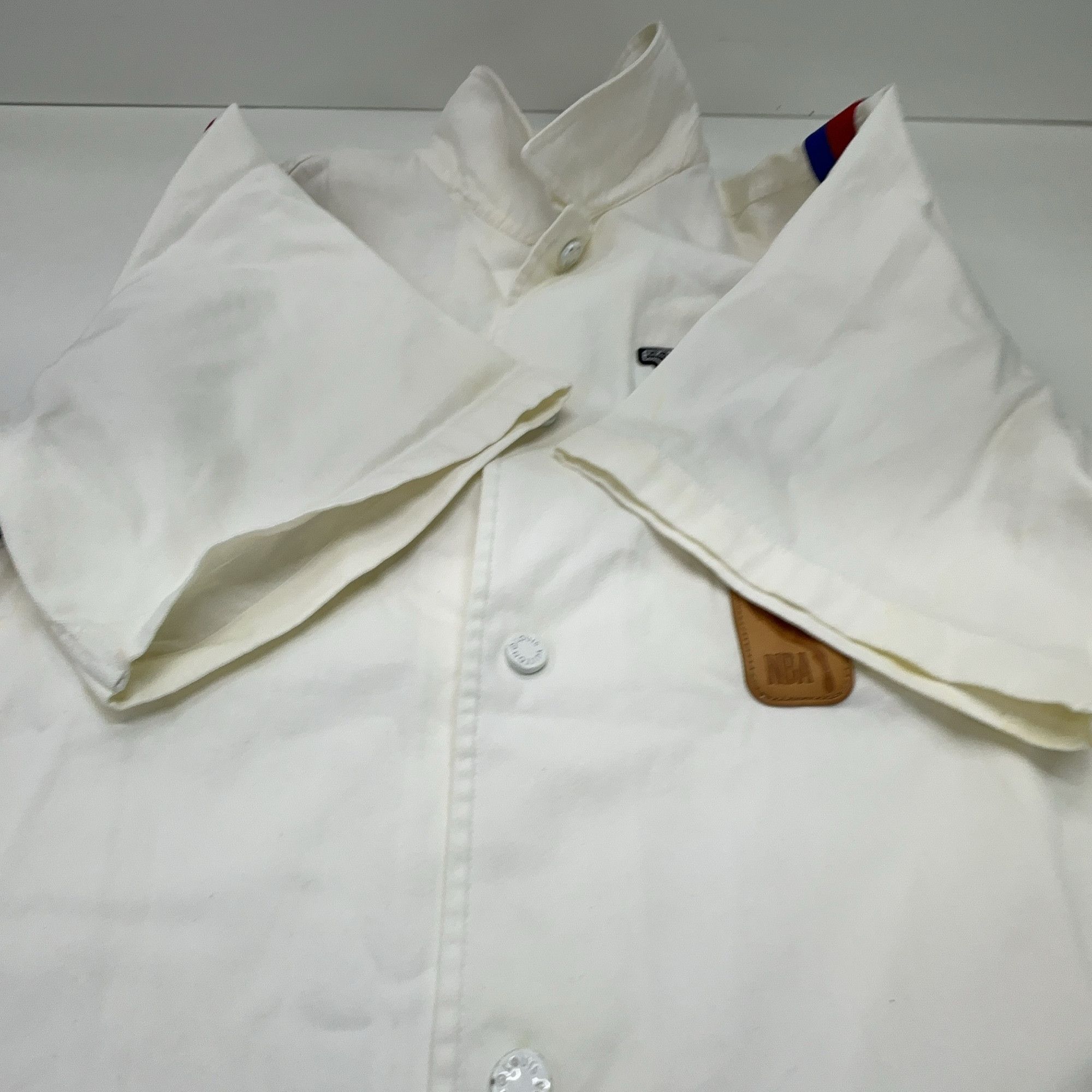 Louis Vuitton Louis Vuitton x NBA Logo Basketball Shirt S Size US S / EU 44-46 / 1 - 10 Thumbnail