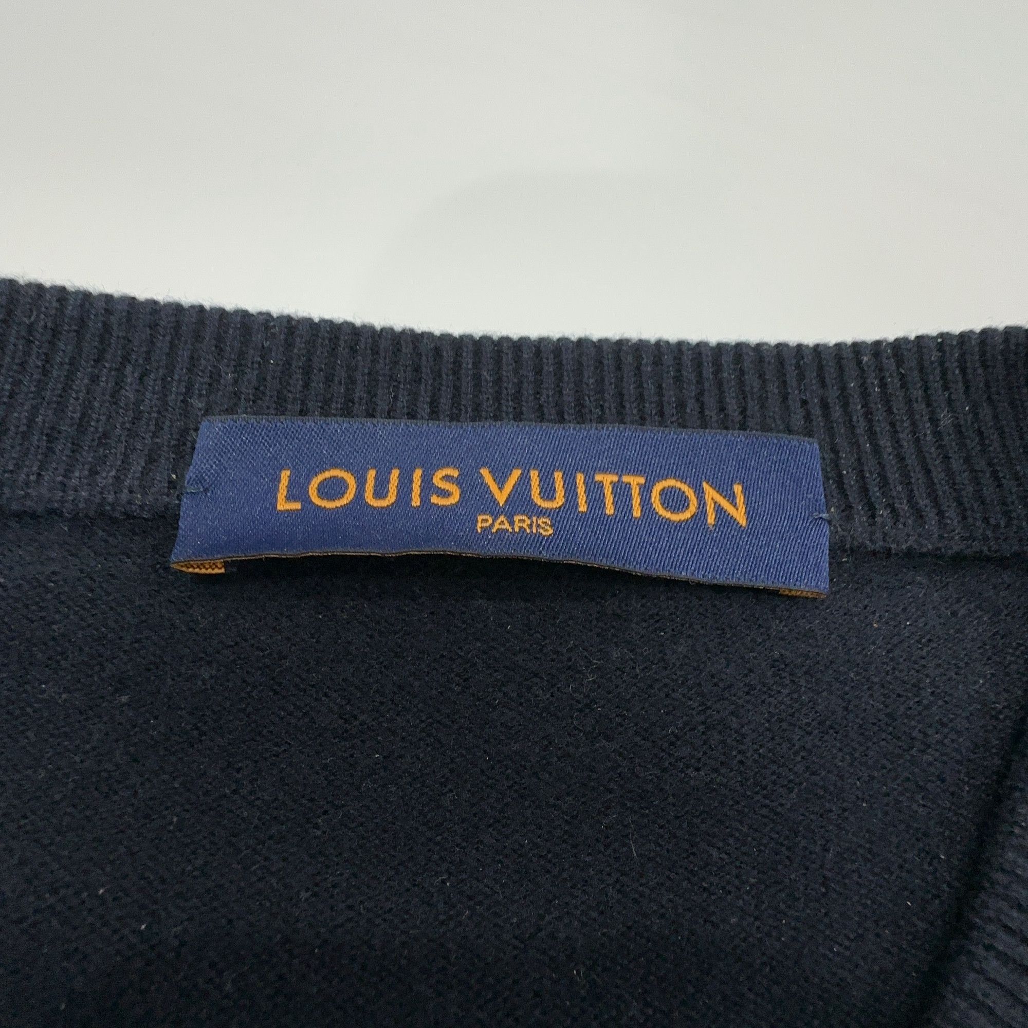Louis Vuitton Louis Vuitton Monogram Sleeve Crewneck Sweater M Size US M / EU 48-50 / 2 - 3 Thumbnail